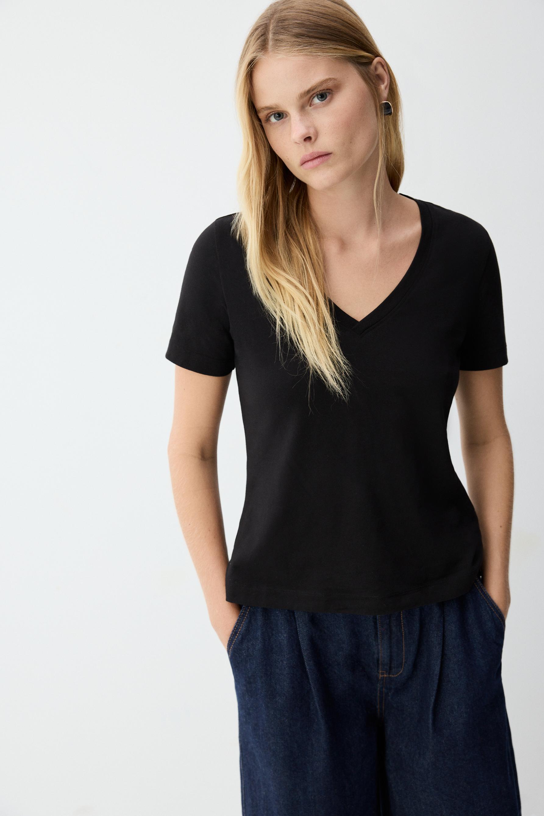 Camiseta cuello pico