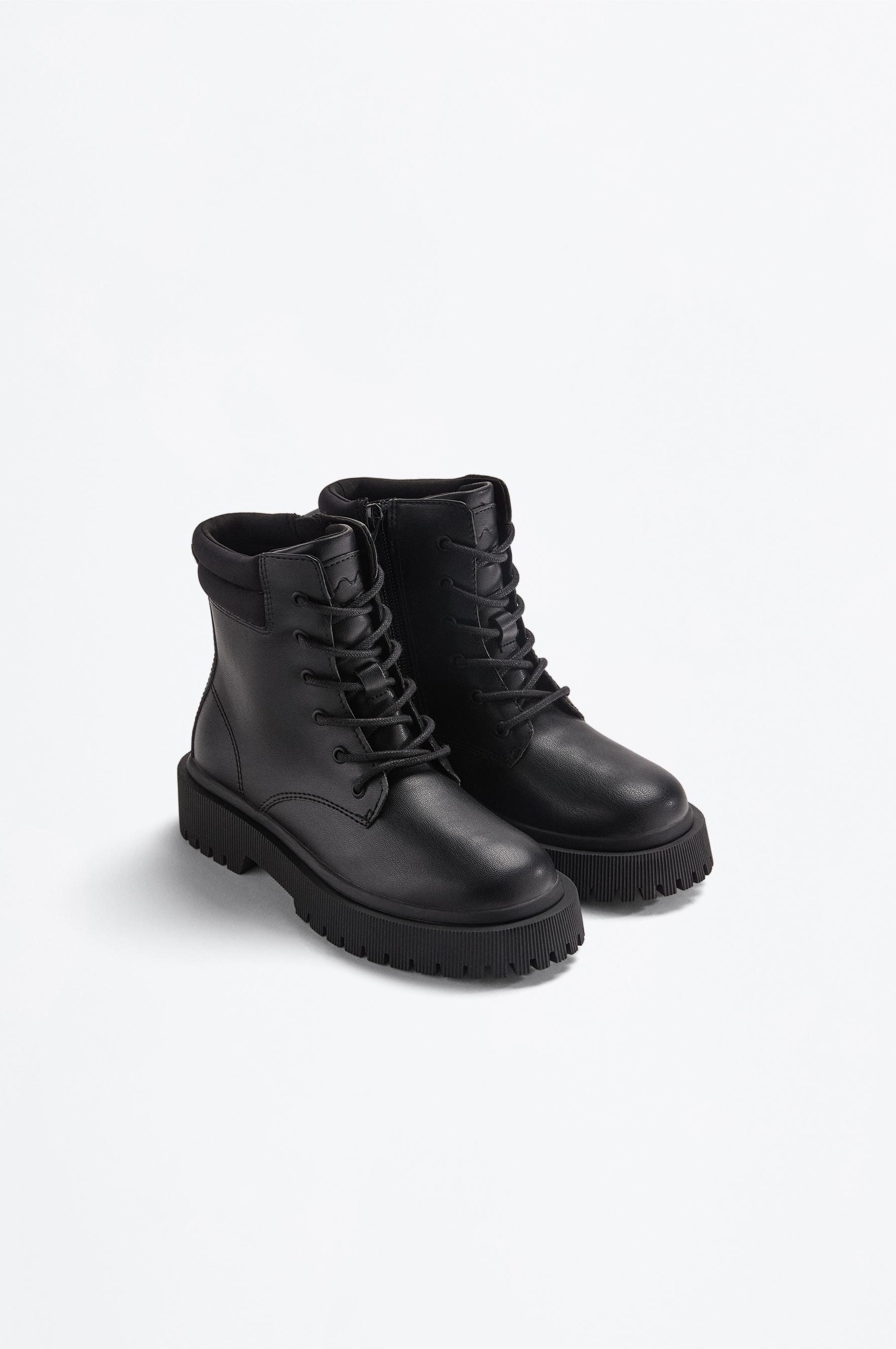 Collar boot — BLACK