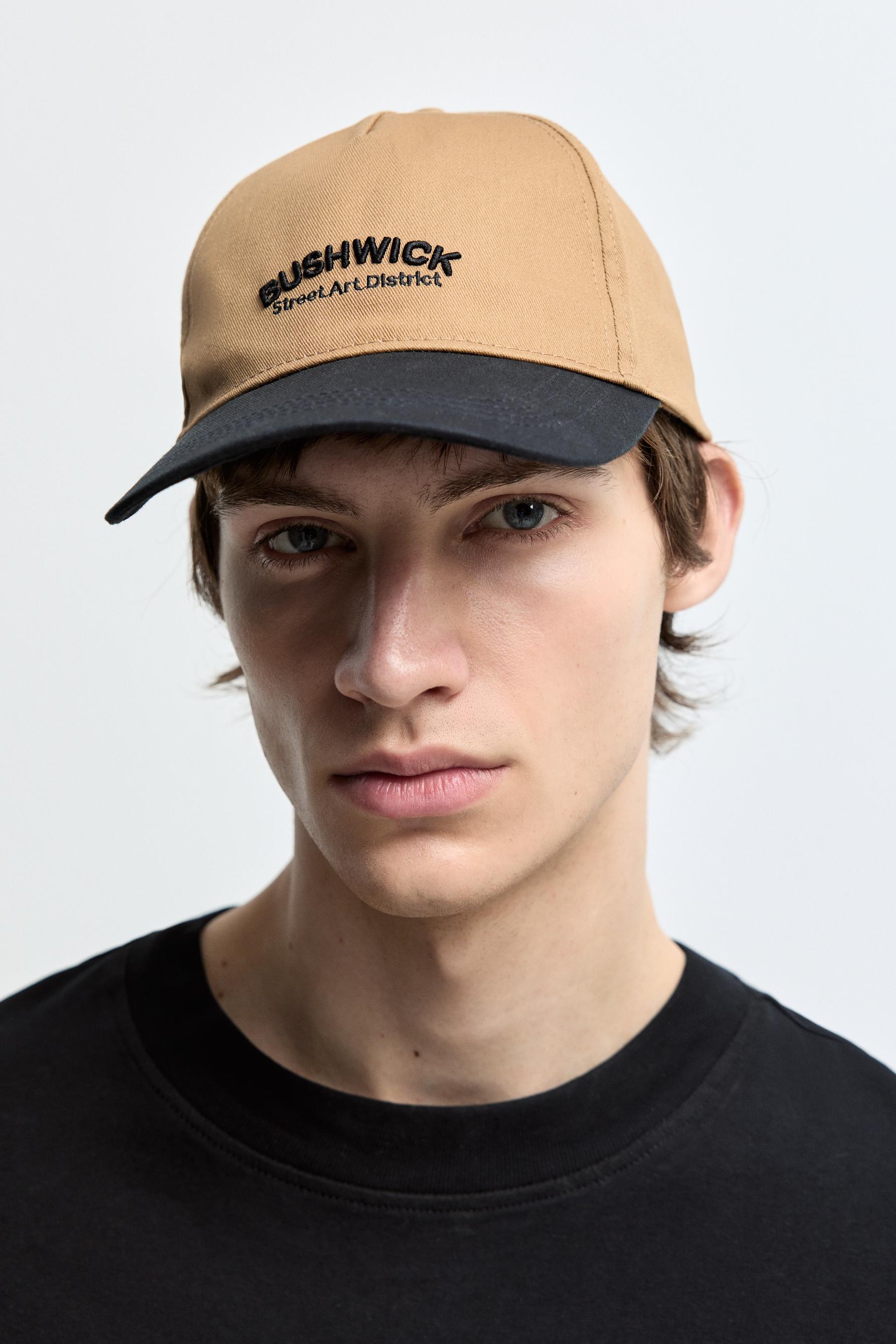 Gorra contraste bordado