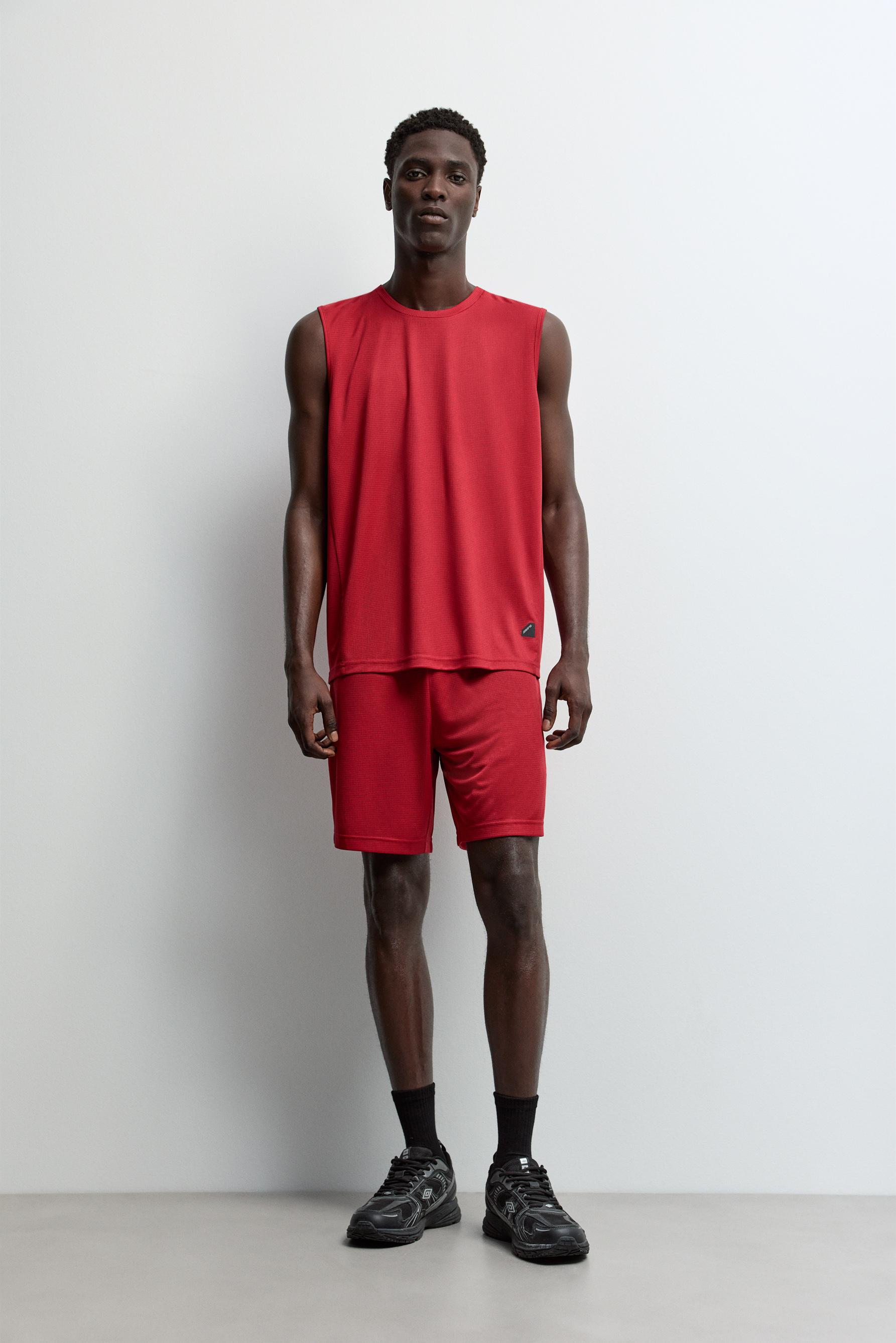 Sleeveless sports T-shirt — RED