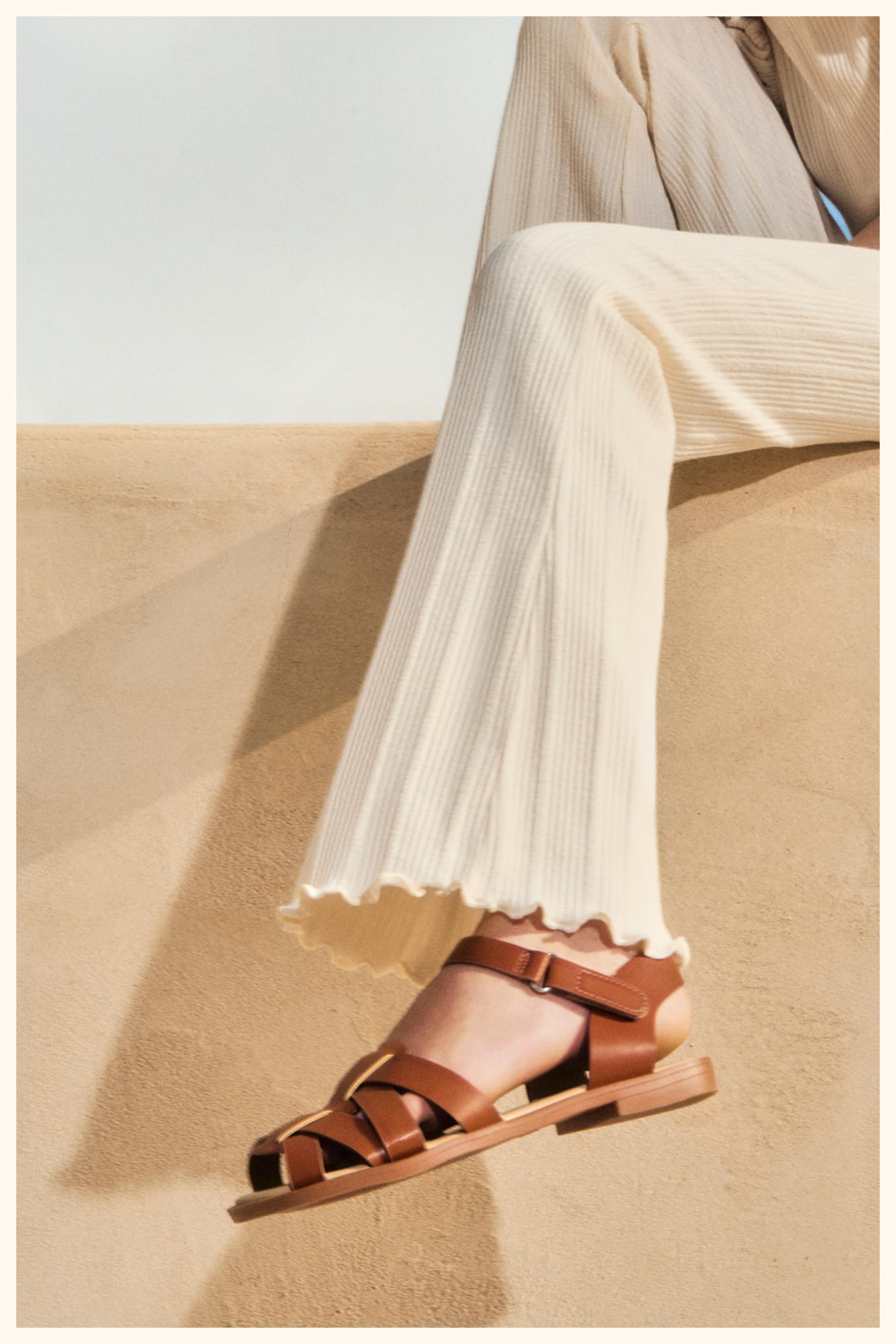 Open cage sandals — LEATHER