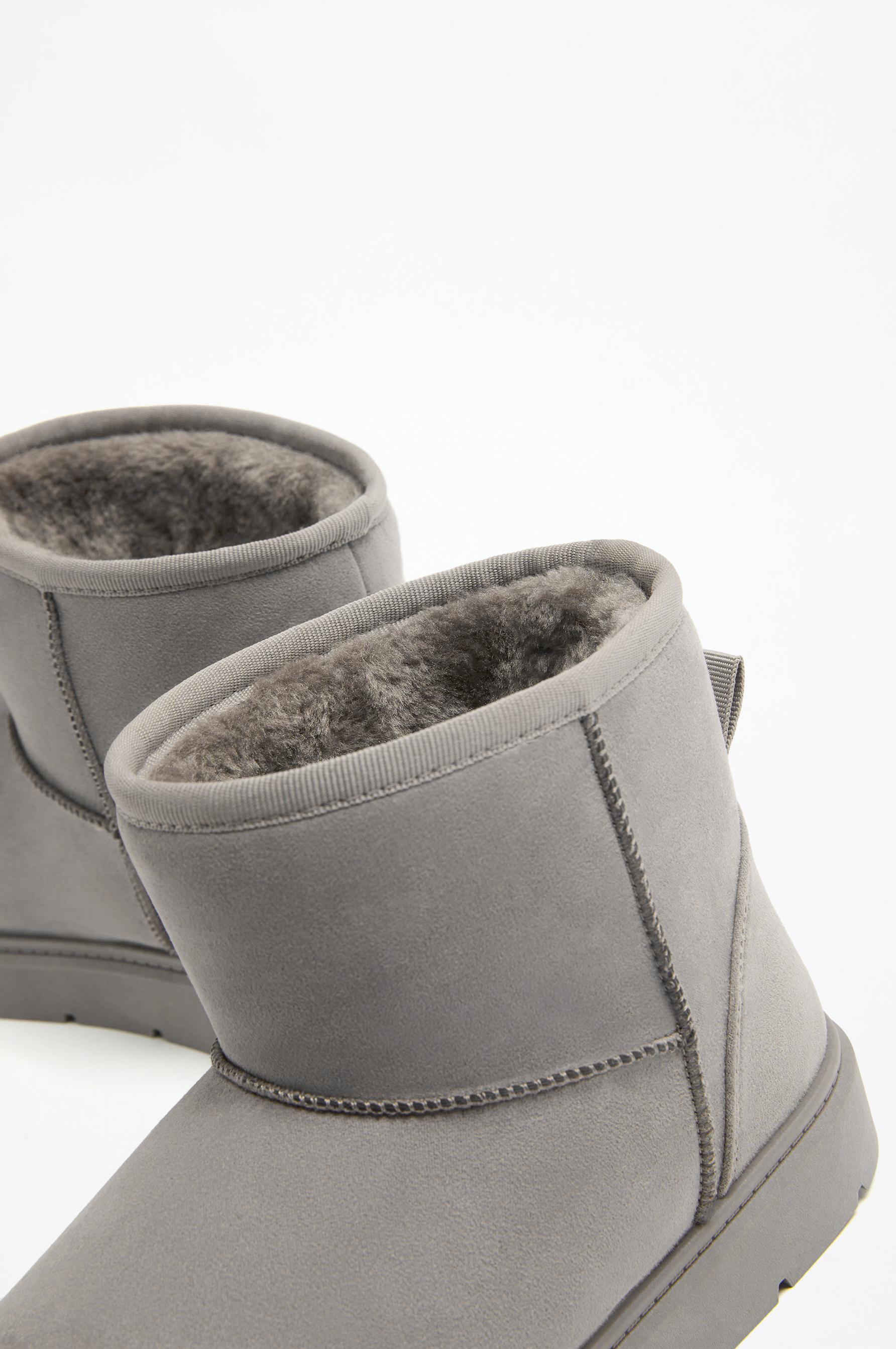 Flat fur ankle boots — GREY