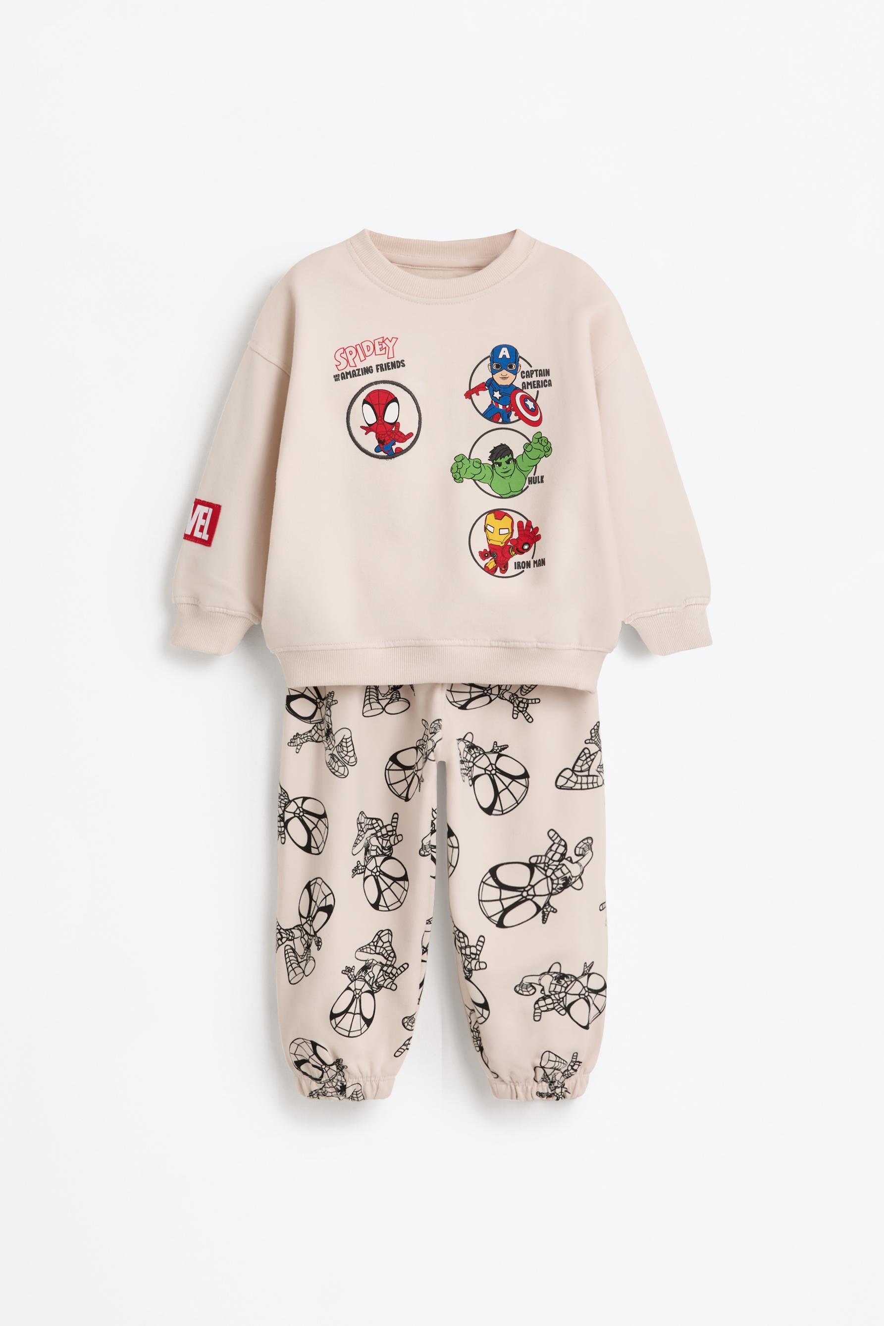 Set sudadera y pantalón ©Marvel