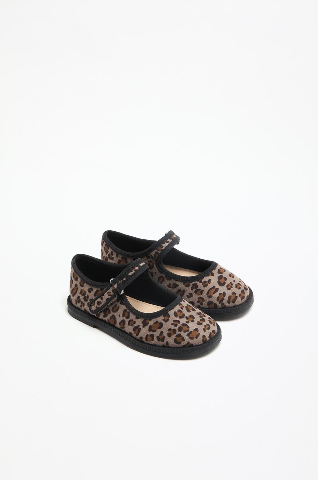 Animal print ballet flats