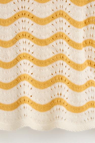 Wavy cutwork knit top — MUSTARD 4