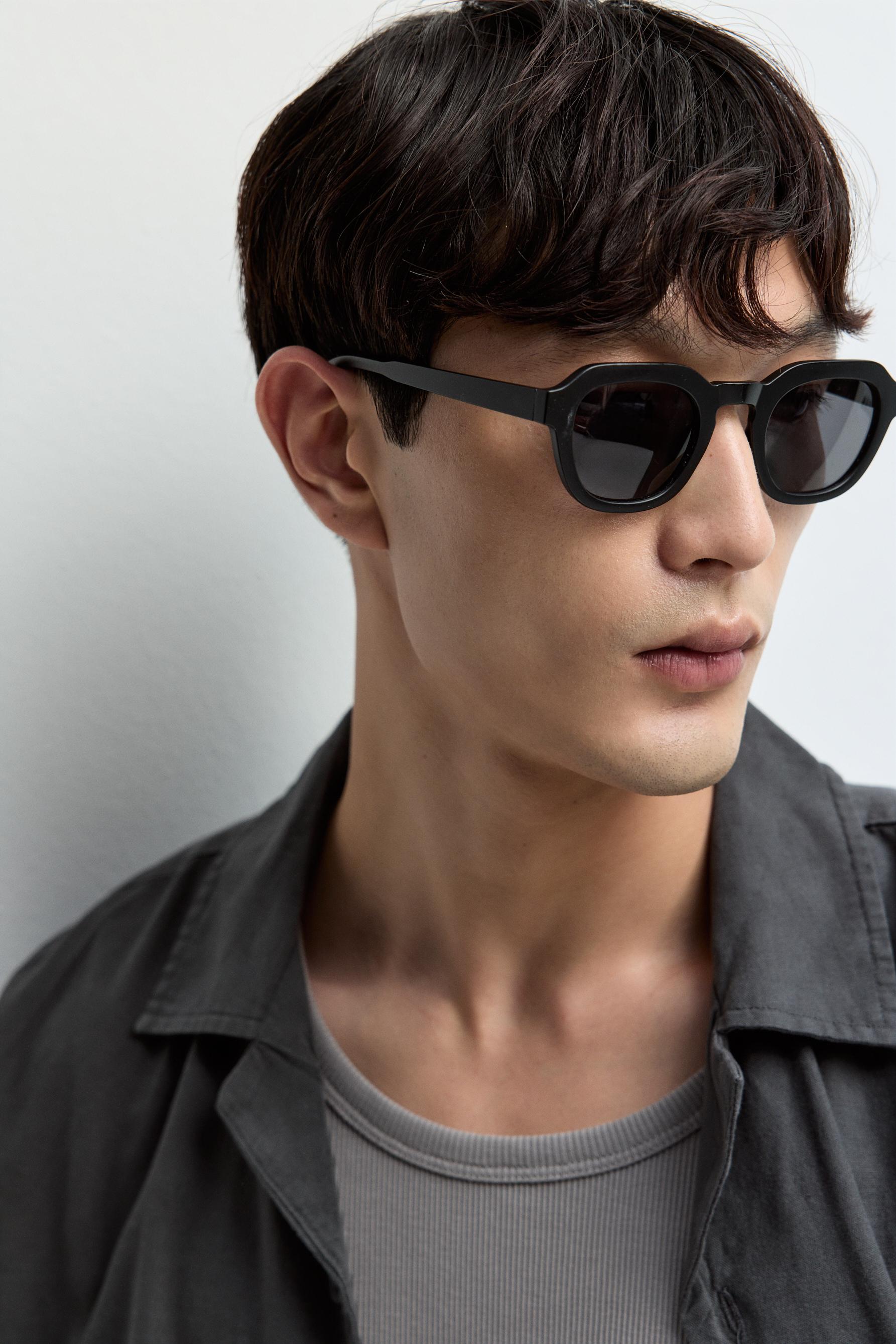 Semi-square sunglasses — BLACK