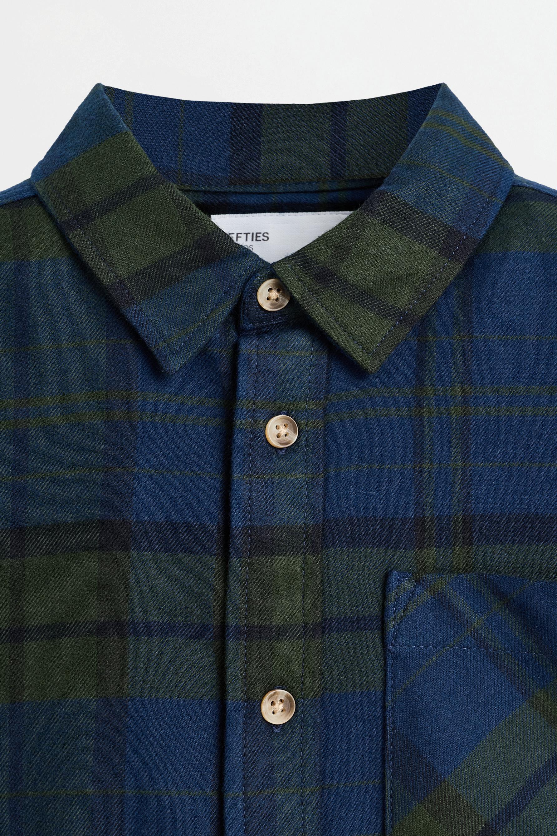 Plaid flannel shirt — BLUE