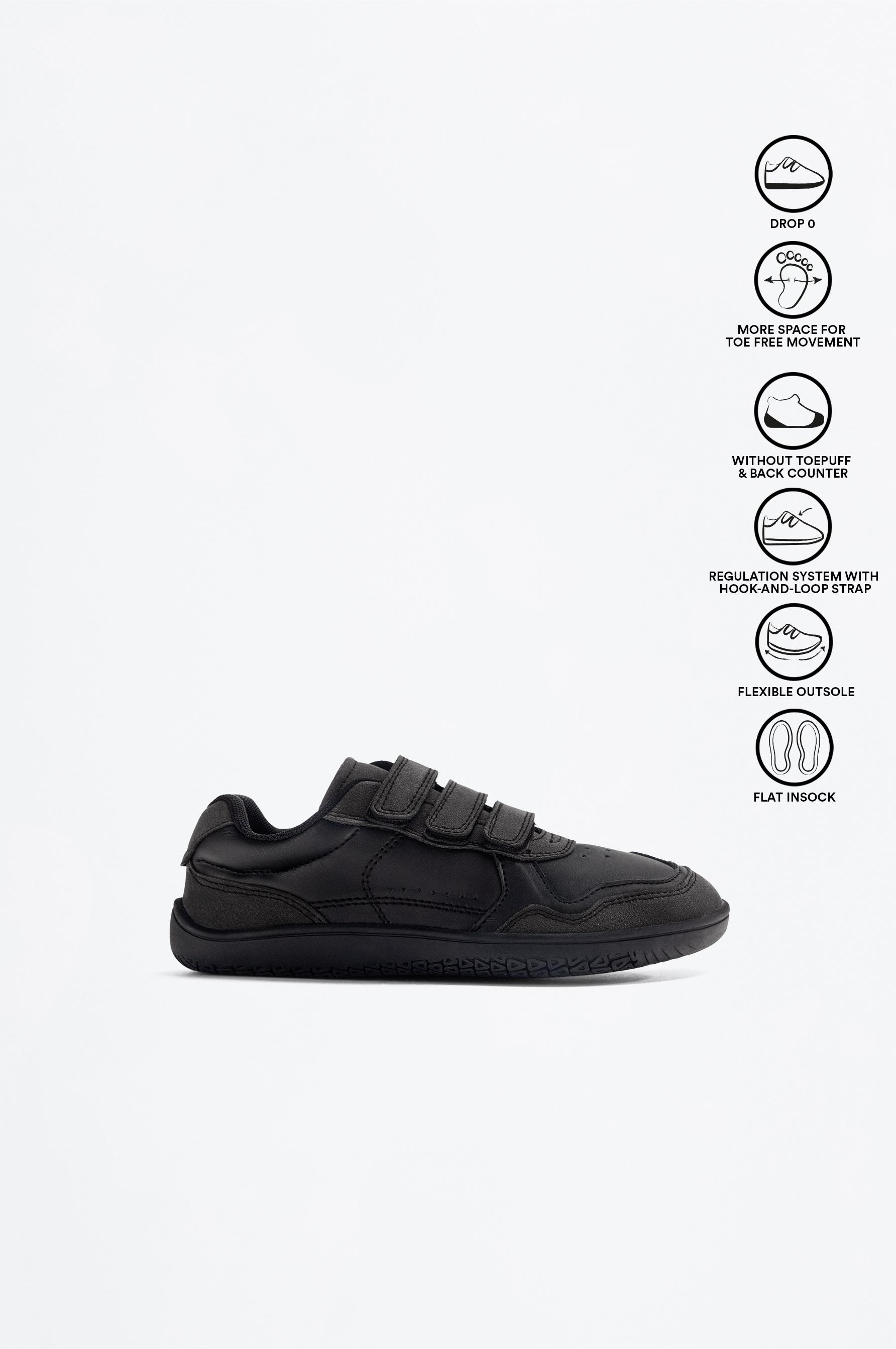 Casual sneakers — BLACK
