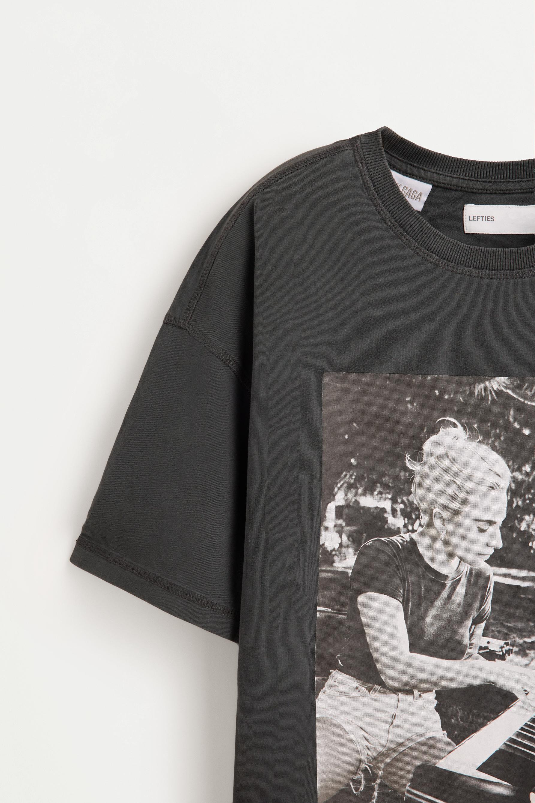 Lady Gaga ©Universal T-shirt — ANTHRACITE GREY