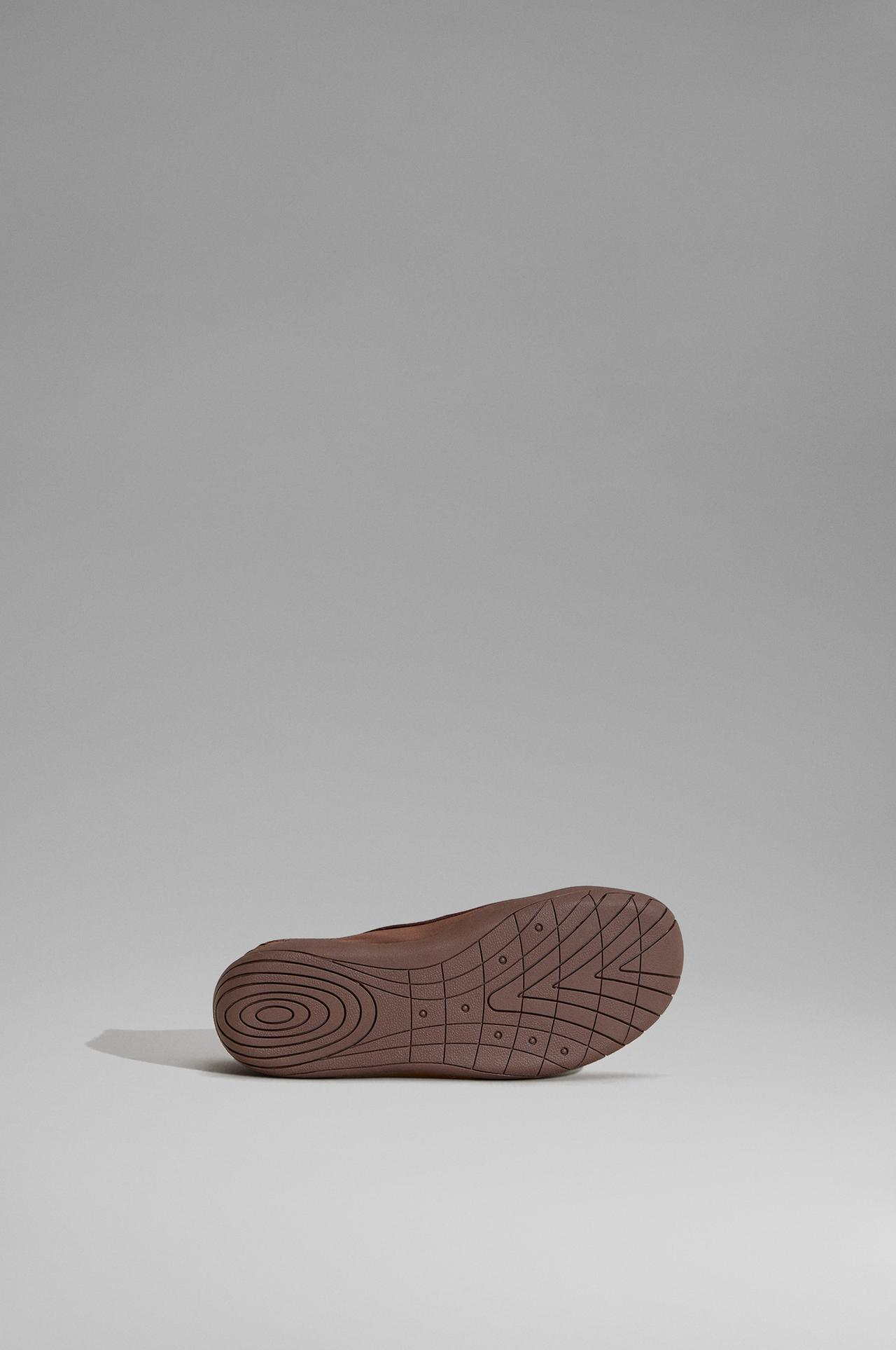 Barefoot sneakerinas — BROWN