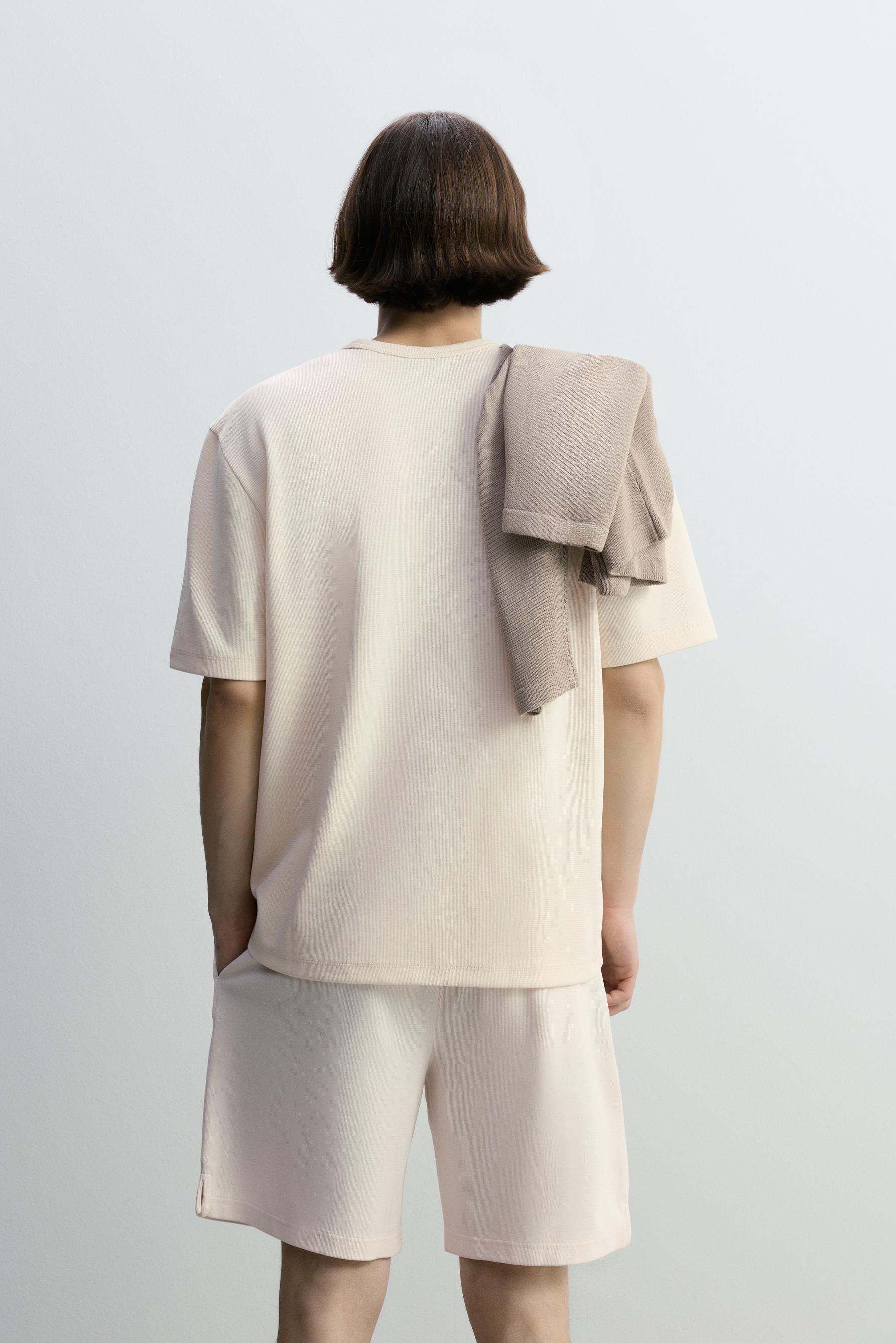 Textured T-shirt — ECRU