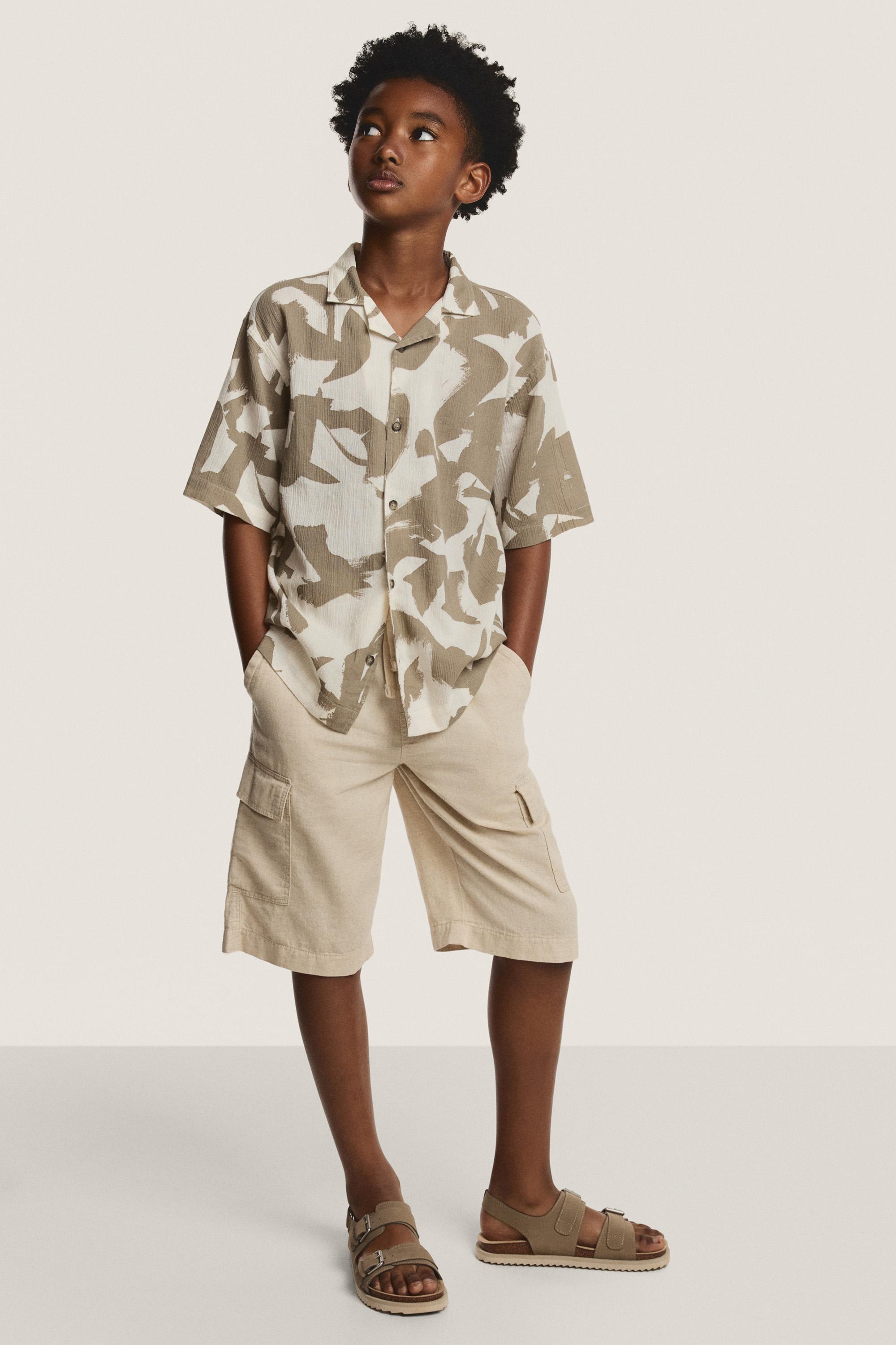Rustic cargo Bermuda shorts — SAND