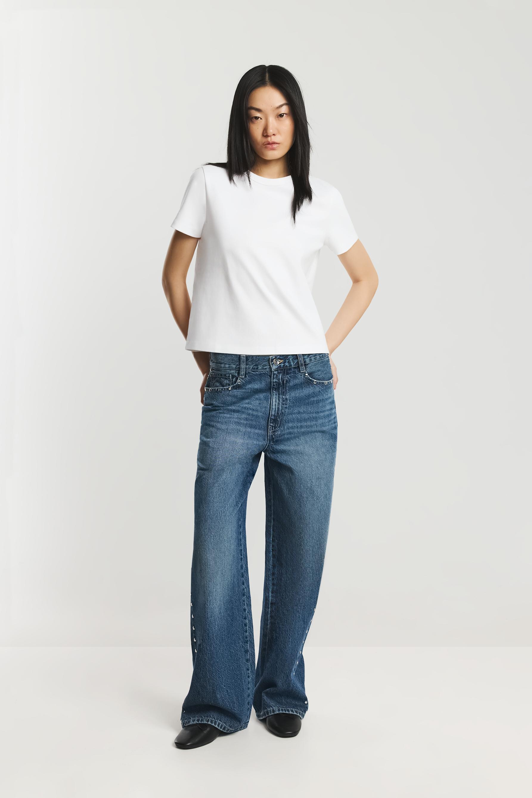 Basic short sleeve T-shirt — WHITE
