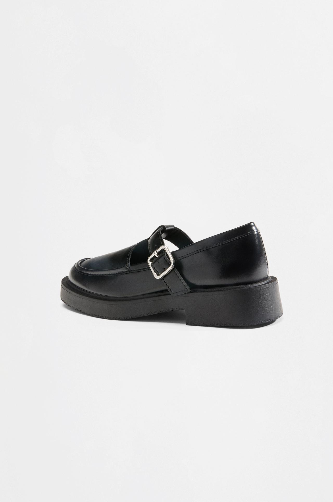T-strap track shoes — BLACK