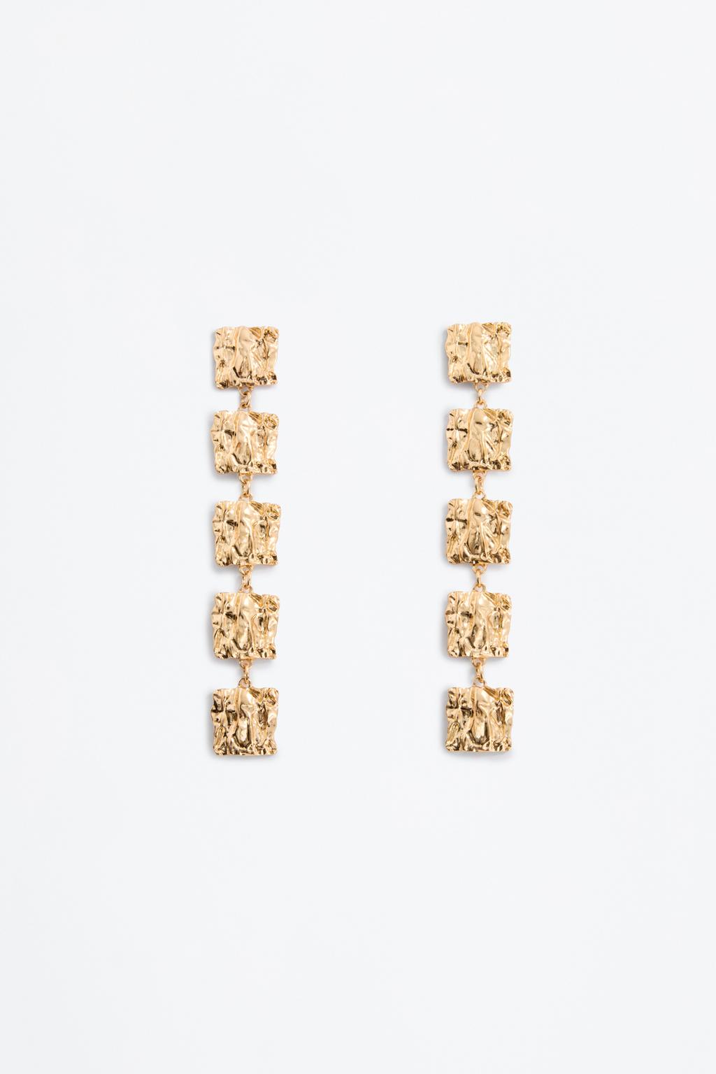 Dangle earrings