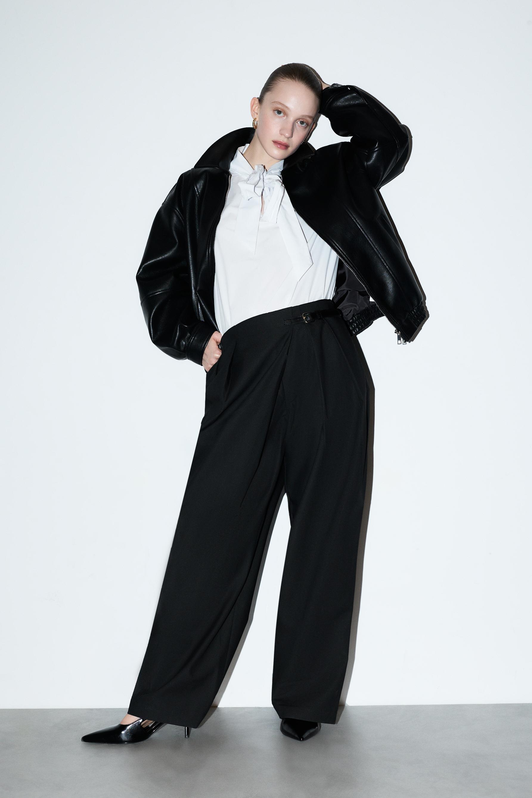 Pantalón ancho hebilla