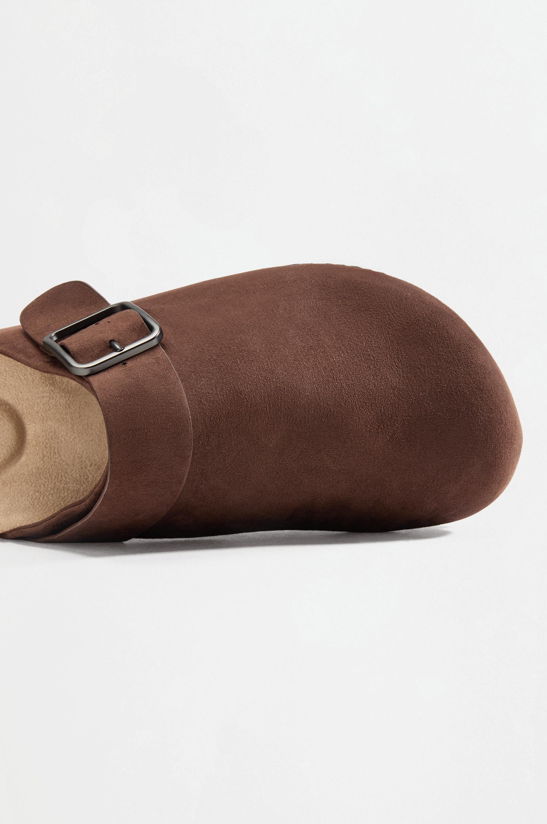 Faux suede buckle clogs — BROWN