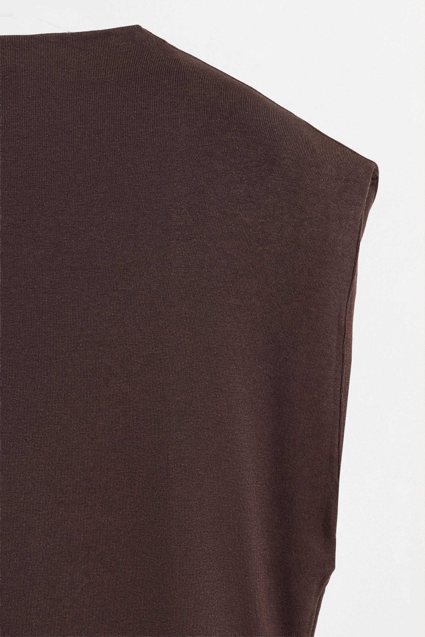 Fitted ruched dress — CHOCOLATE