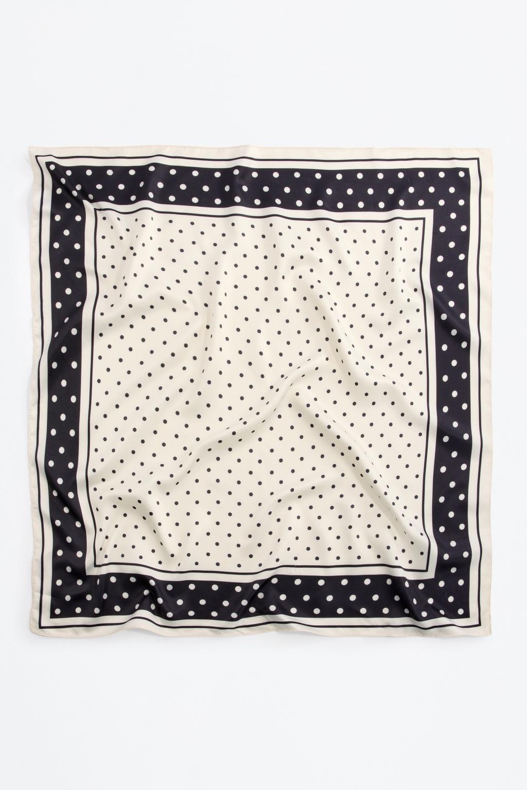 Pañuelo satén contrastes