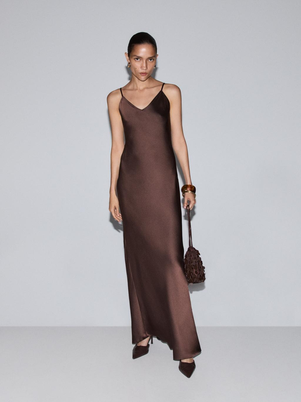 Vestido acetinado