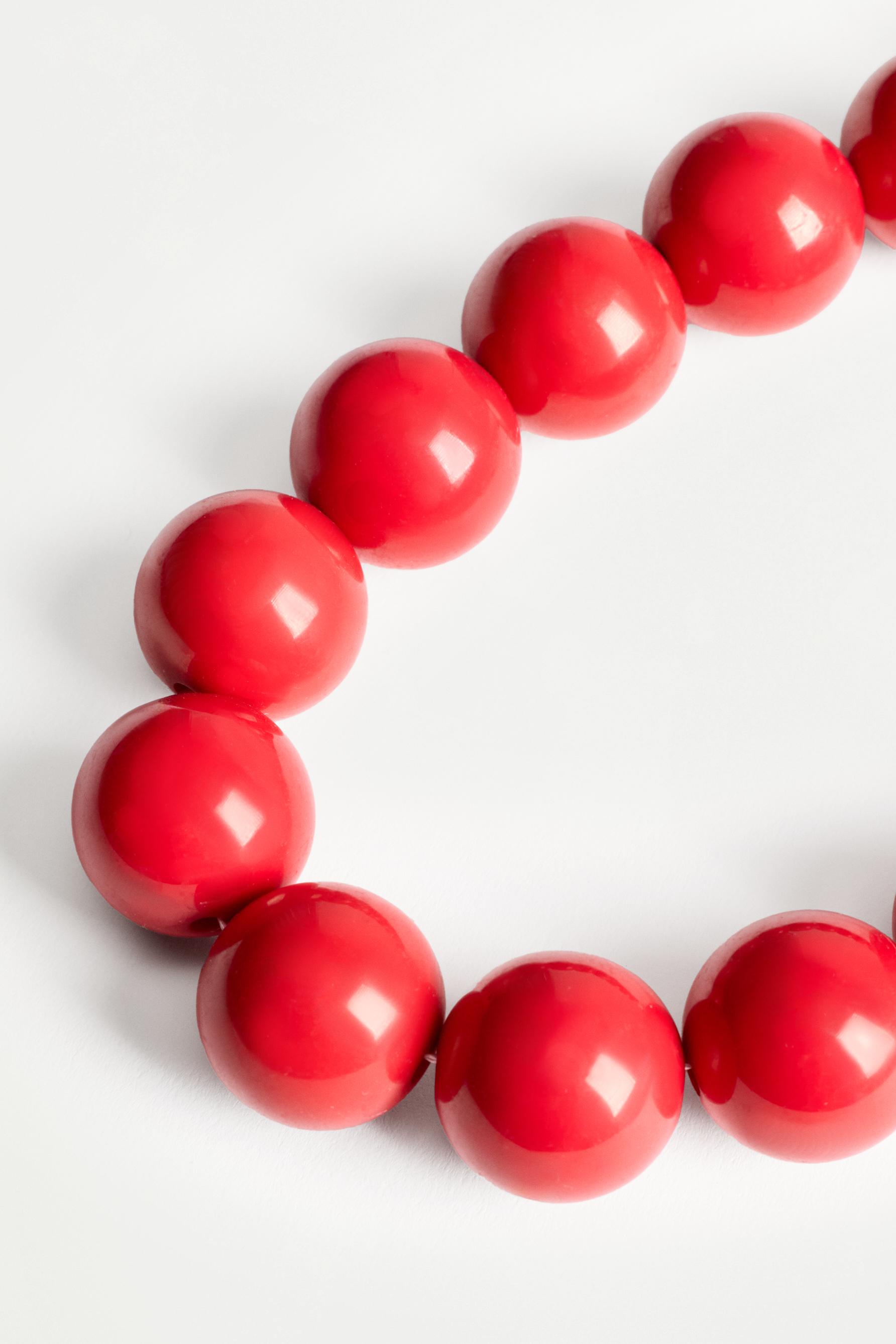 Bead necklace — RED