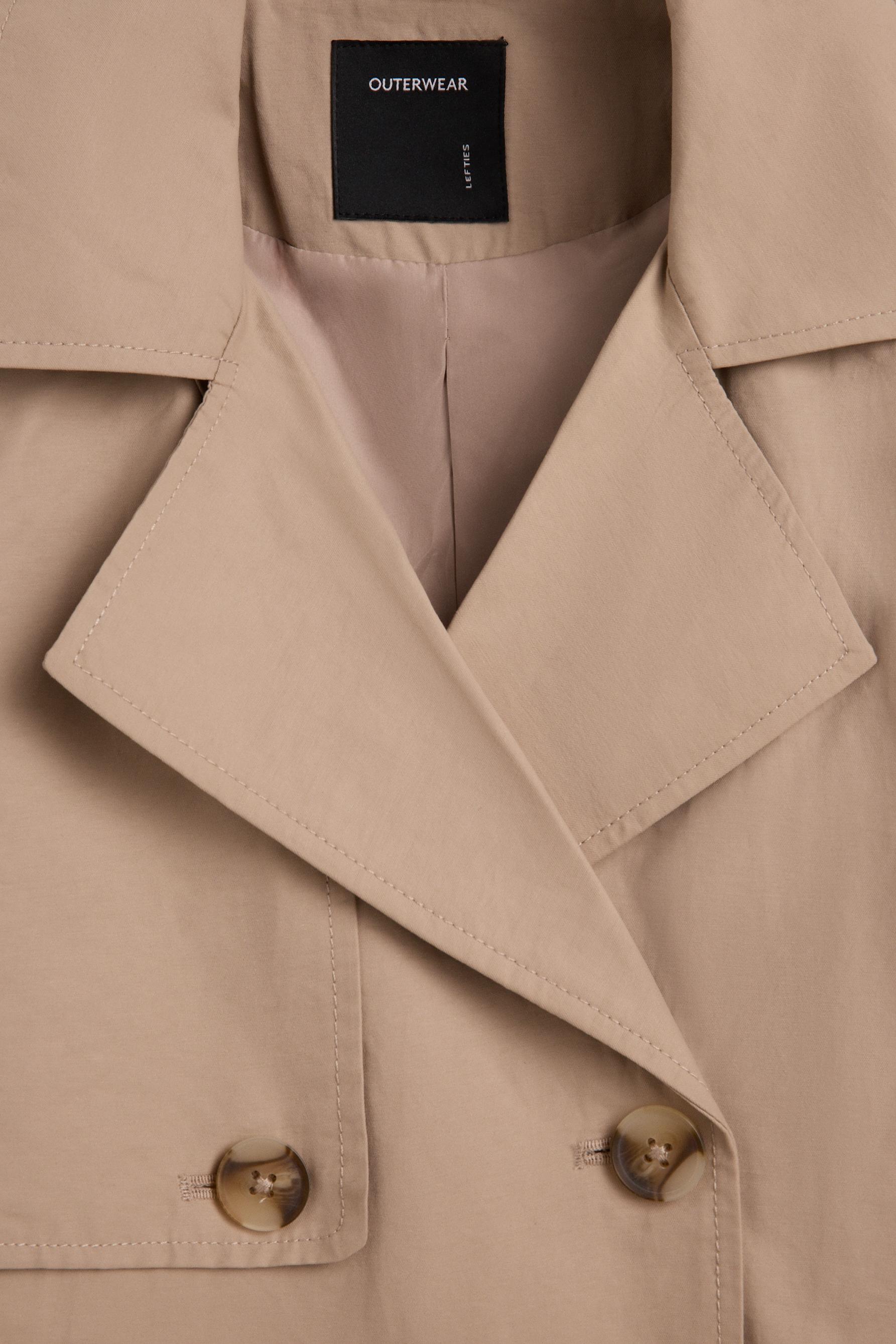 Short trench coat — YARN