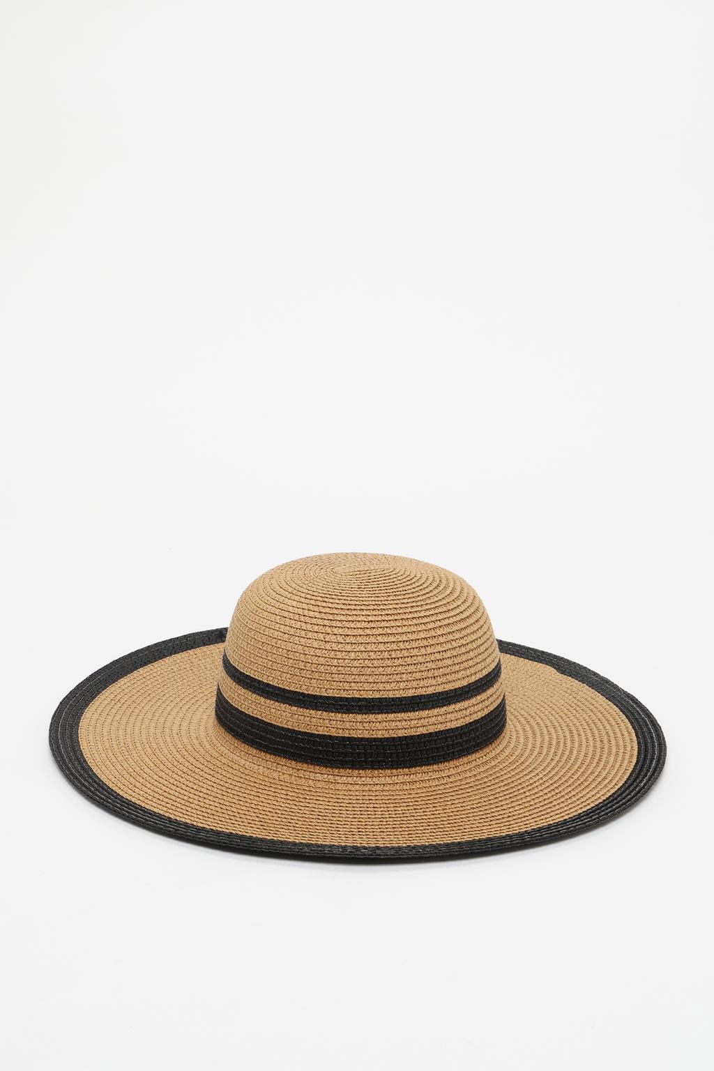 Raffia-effect hat