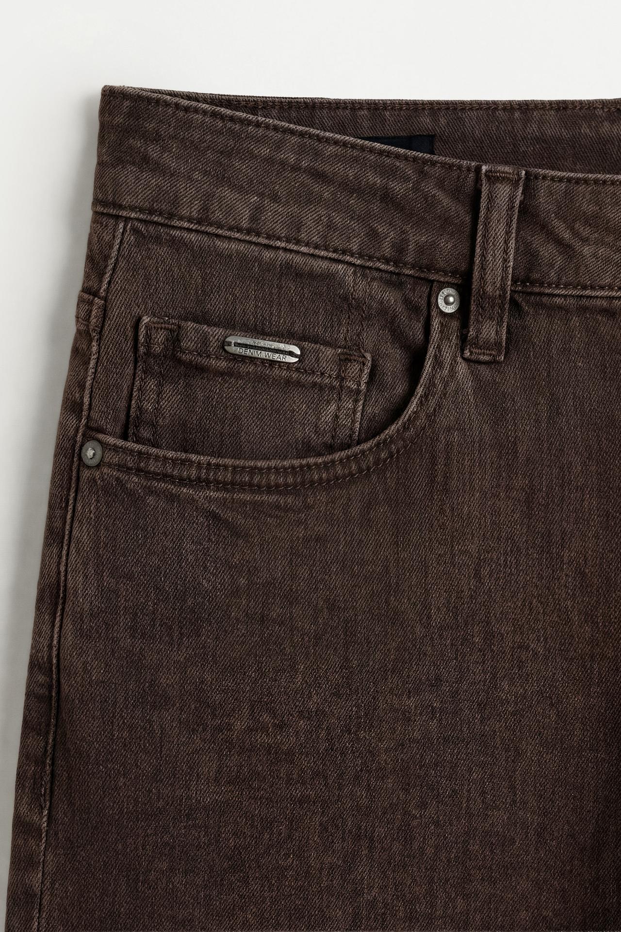 Slim denim Bermuda shorts — BROWN