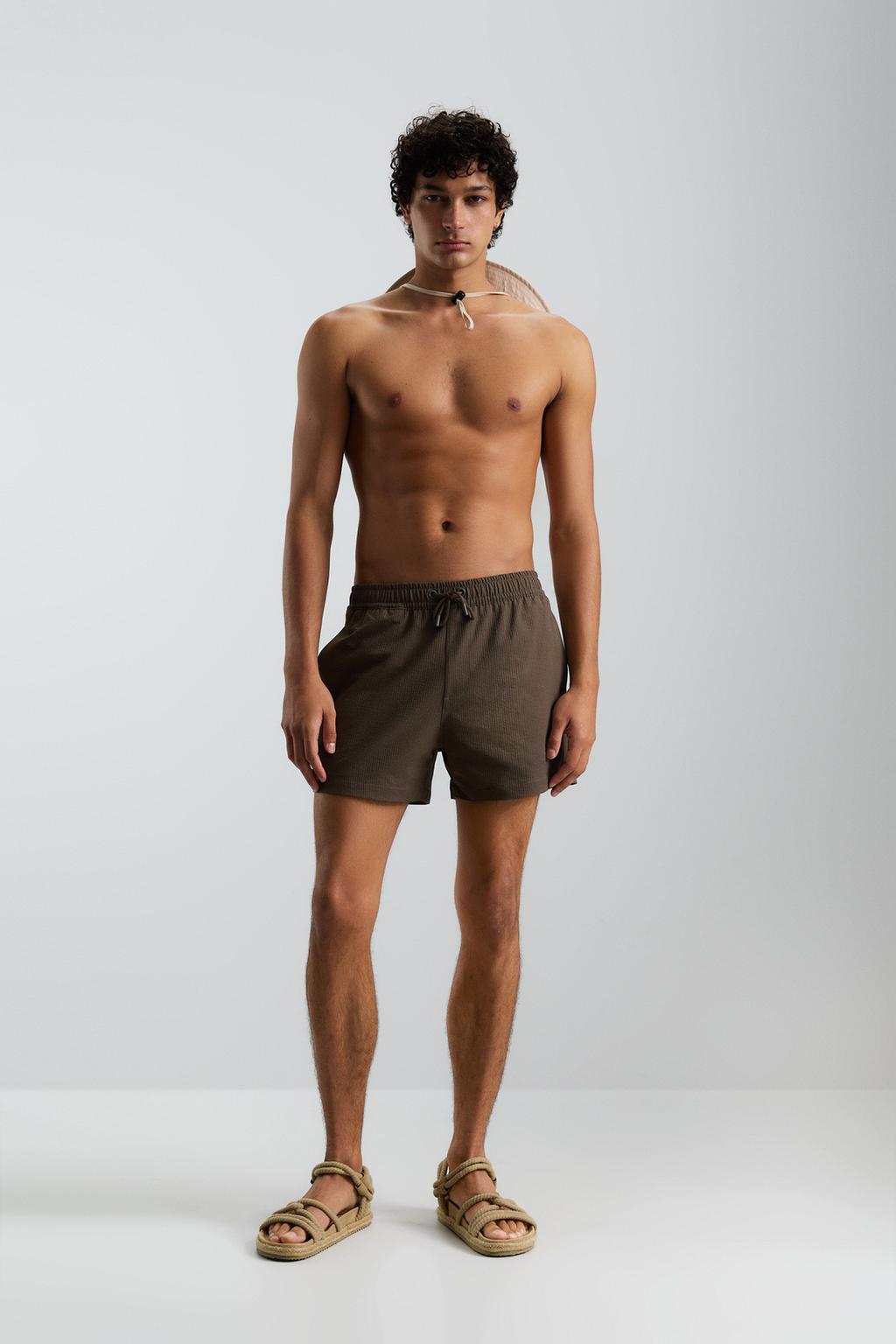 Textured swimming trunks