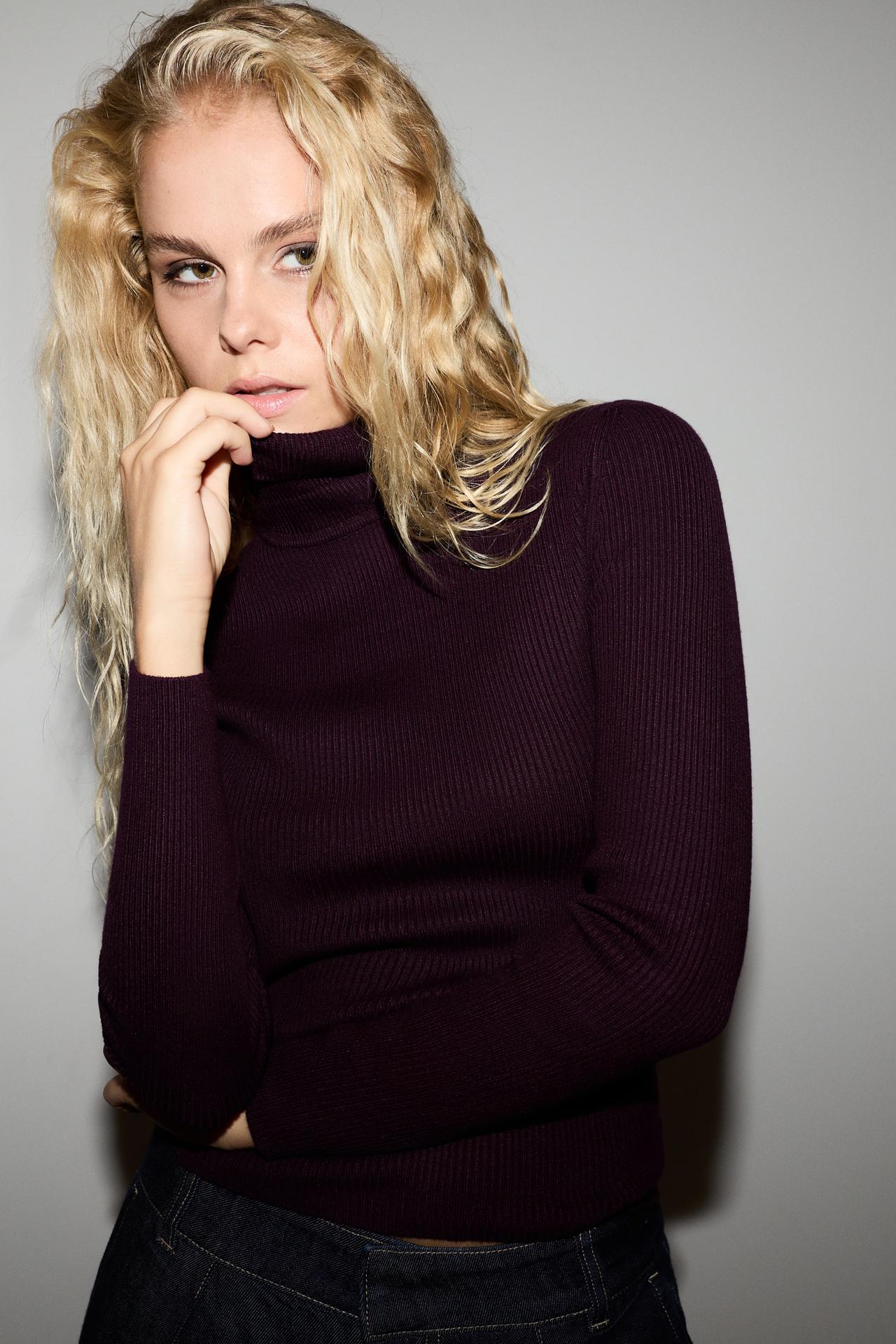 Ribbed high-neck sweater — BURGUNDY