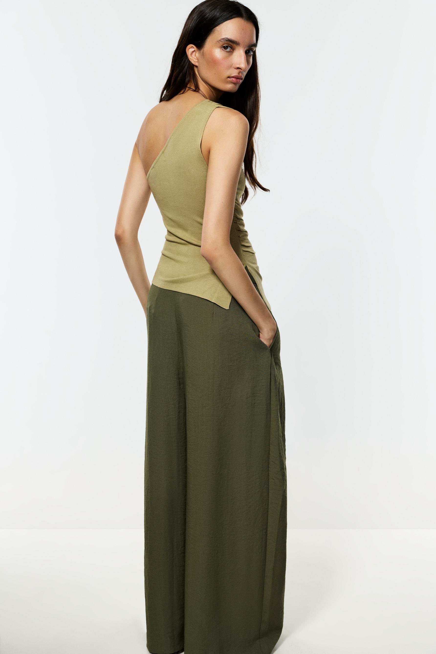 Asymmetric knit top — PALE KHAKI