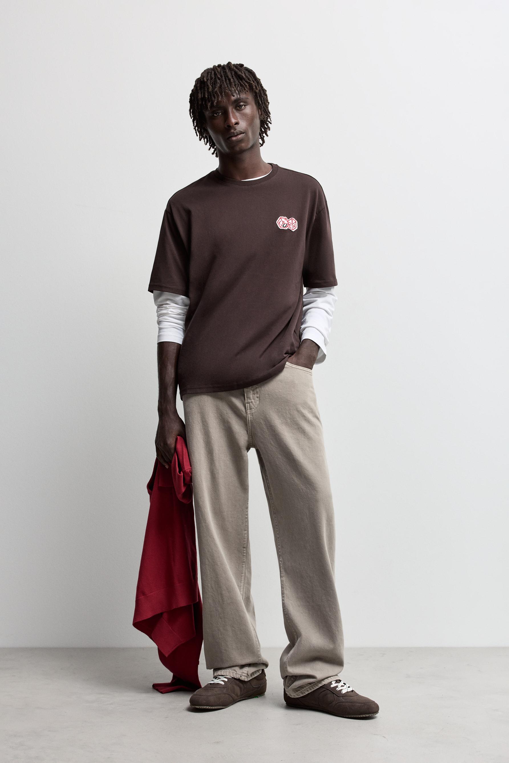 Patch T-shirt — DARK BROWN