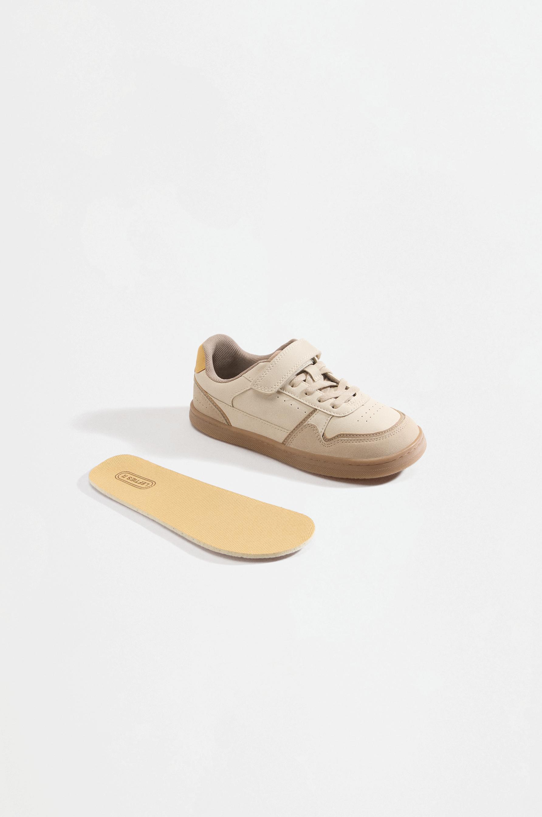 Barefoot Mixed Sneakers — BROWN