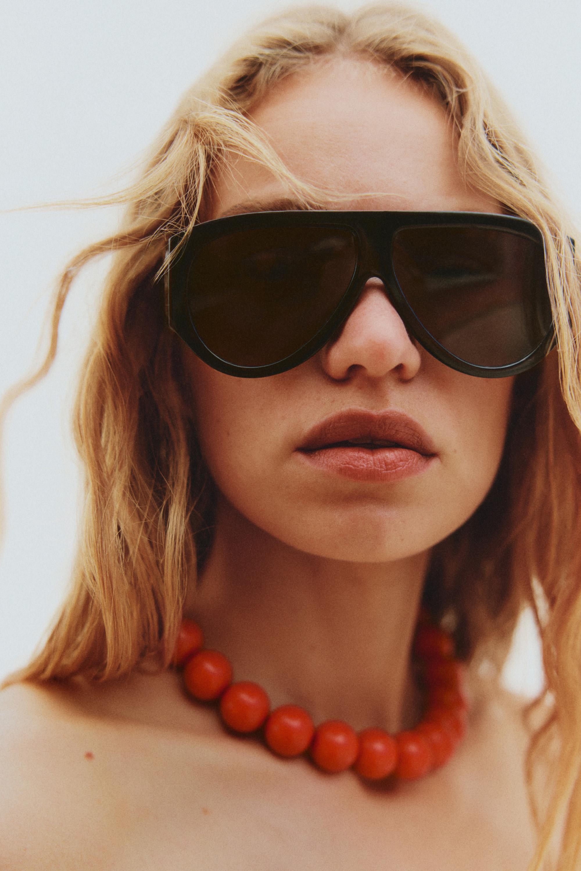 Bead necklace — RED