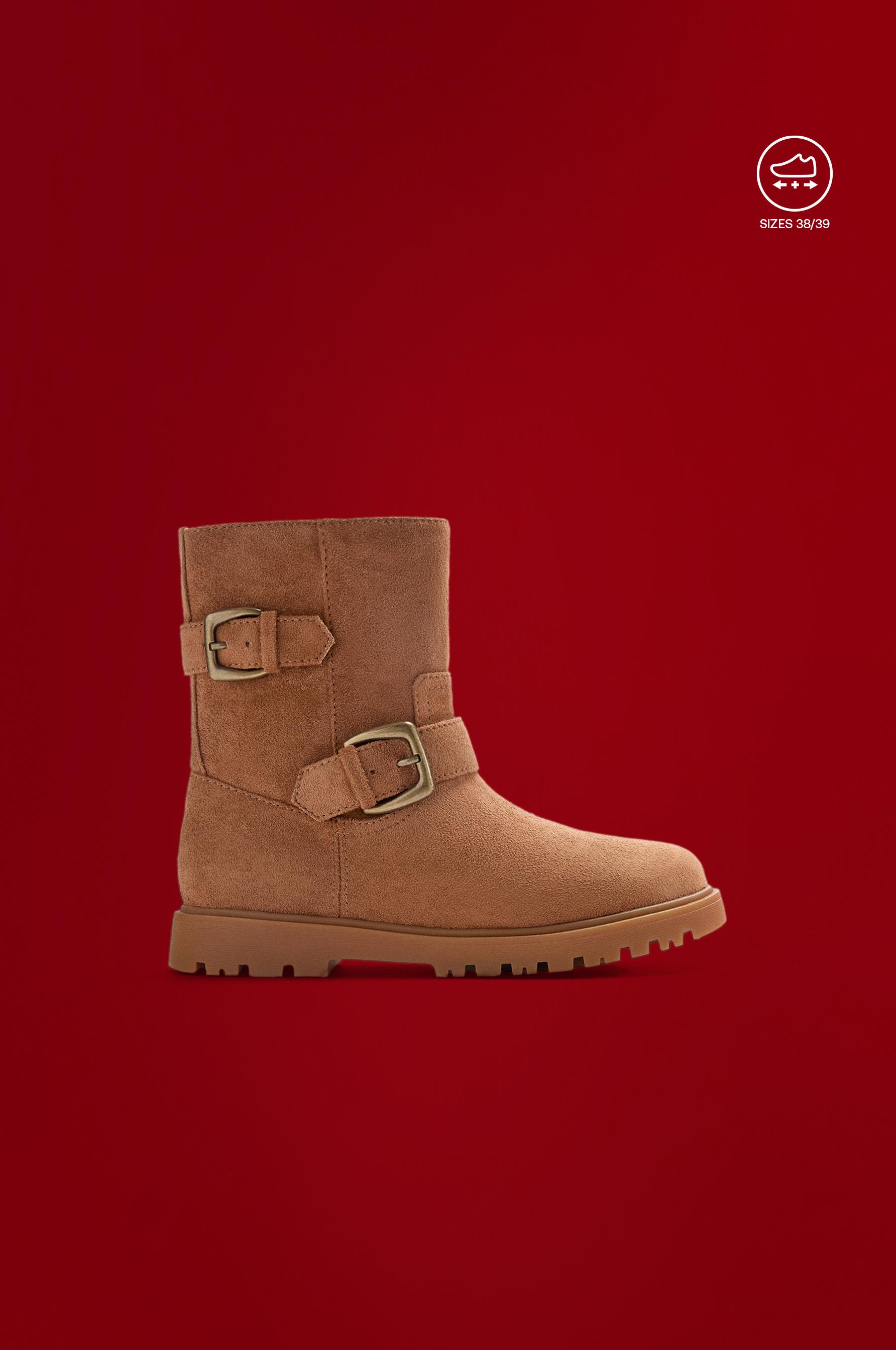 Buckle boots — LEATHER