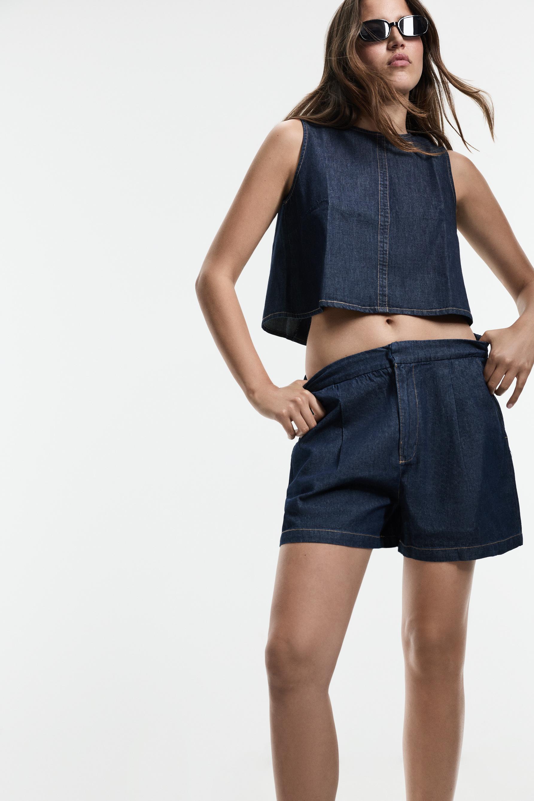 Denim shorts — NAVY