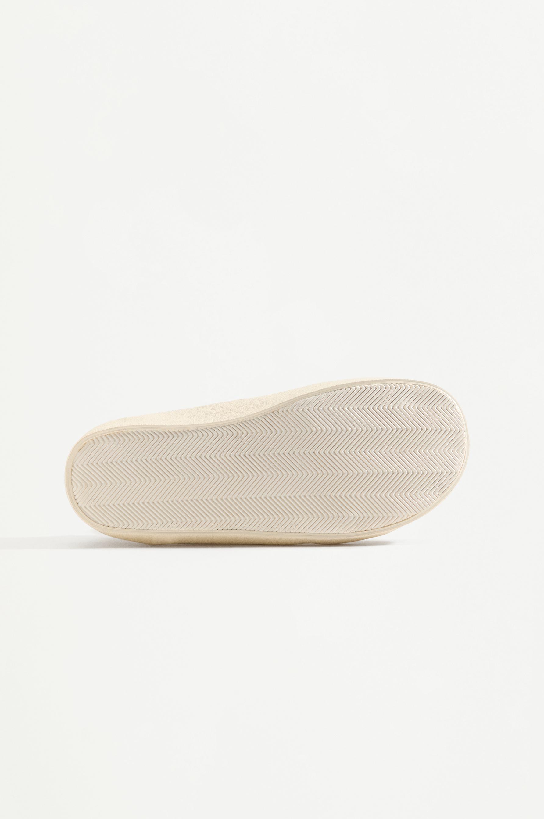 BAREFOOT SNEAKER — WASHED BLUE