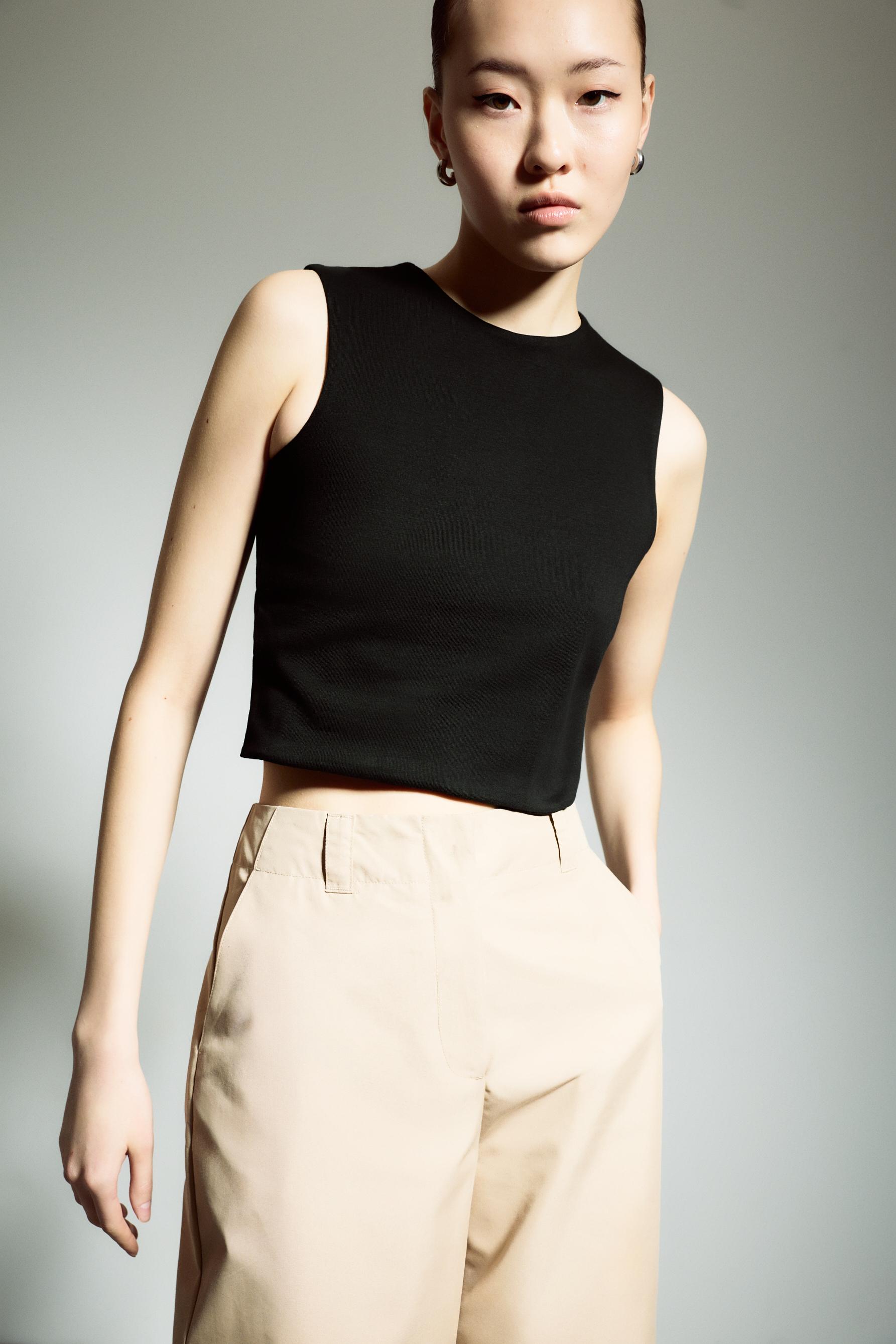 Camiseta cropped cuello caja