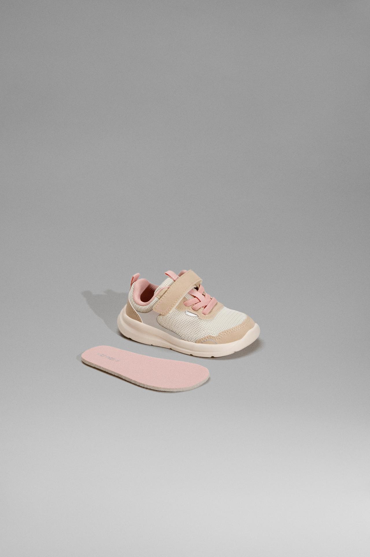 Sneakers — PALE PINK