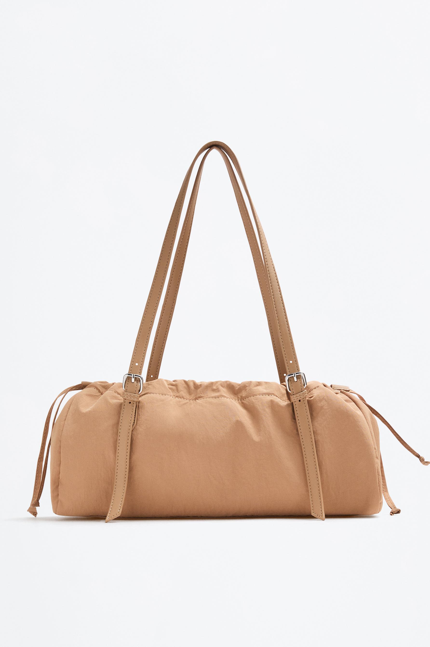 Bolso de hombro trench fruncido