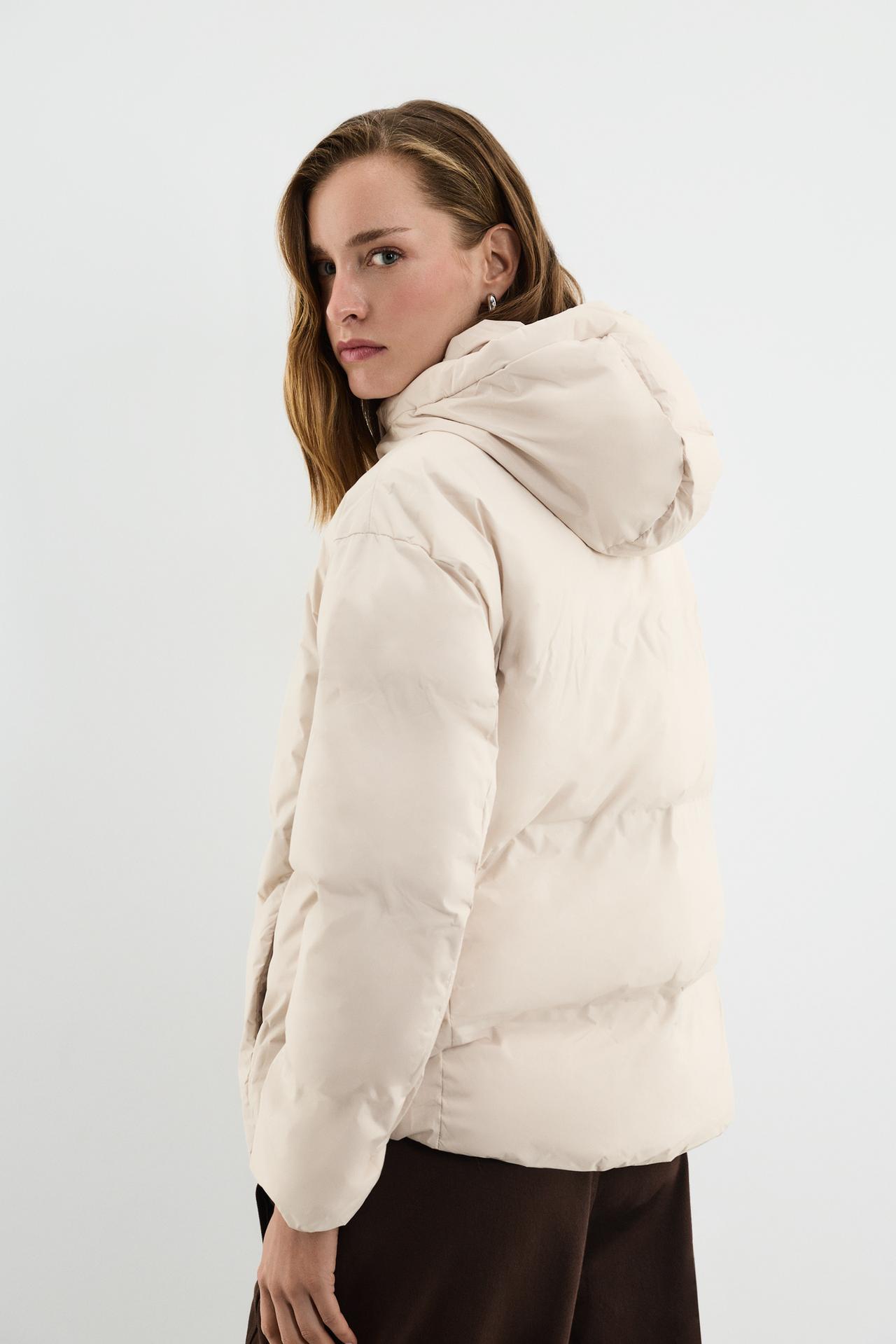 Hooded puffer jacket — ECRU