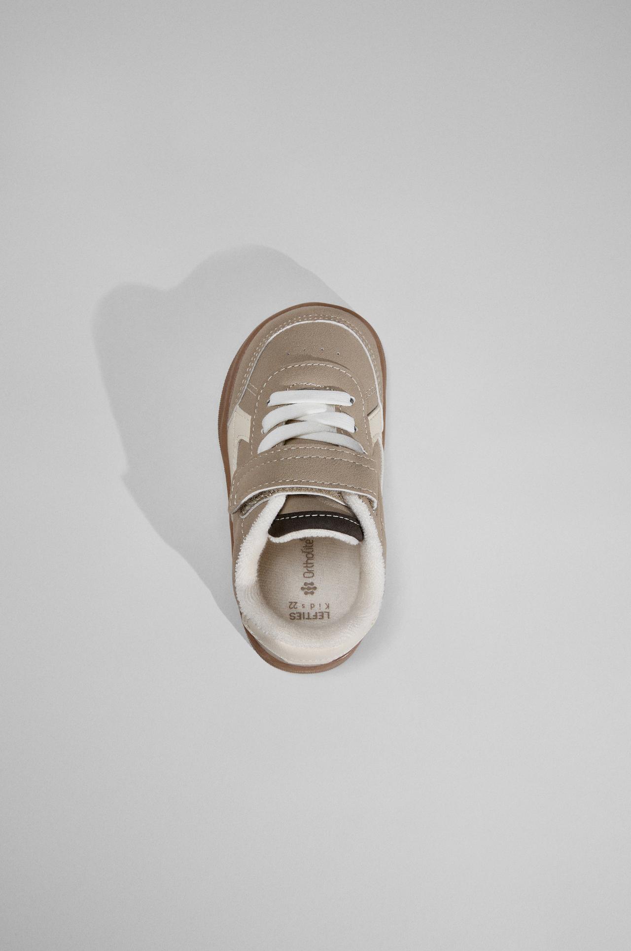 Combined barefoot sneakers — BROWN
