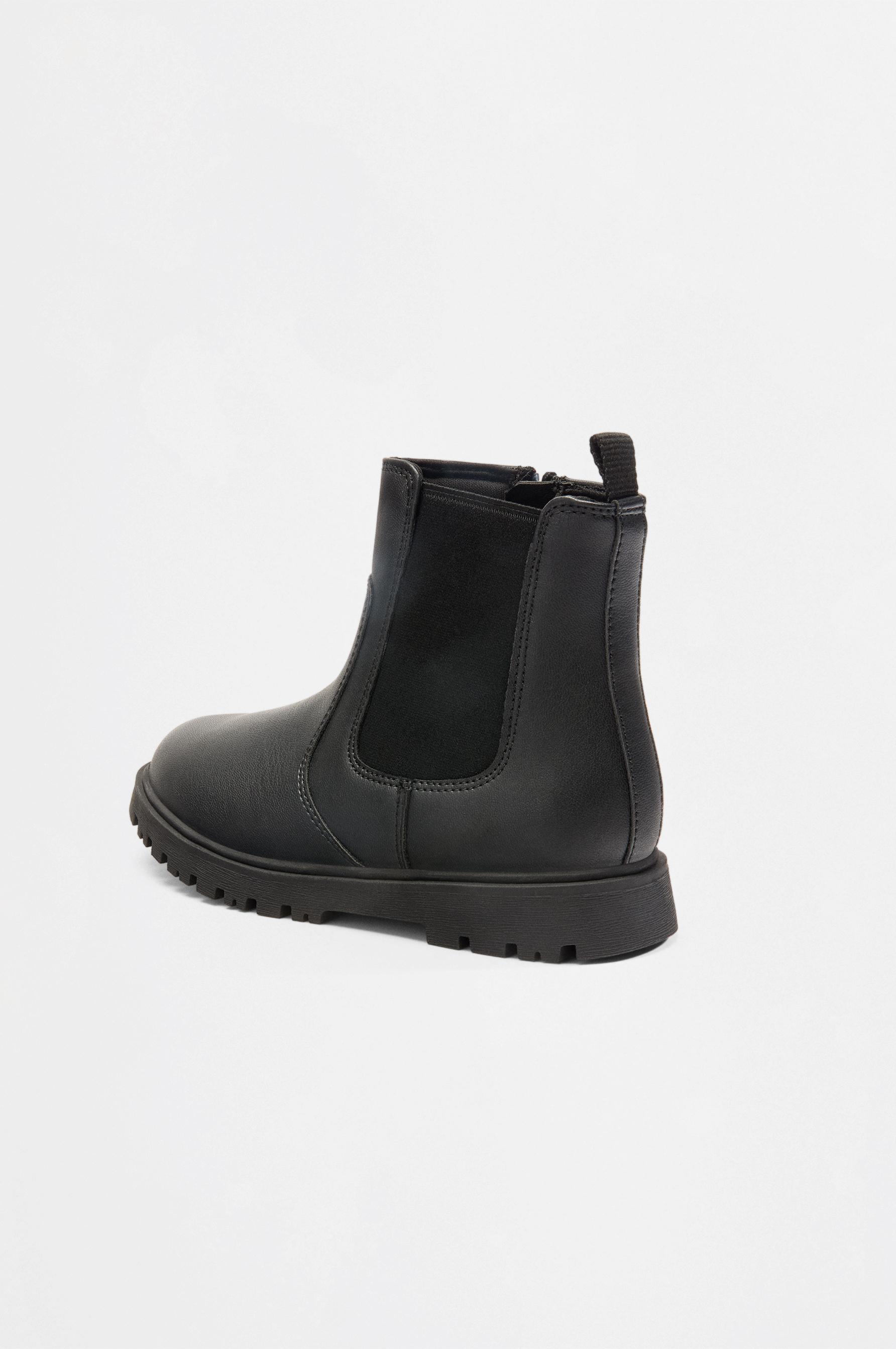 Chelsea Boots — BLACK