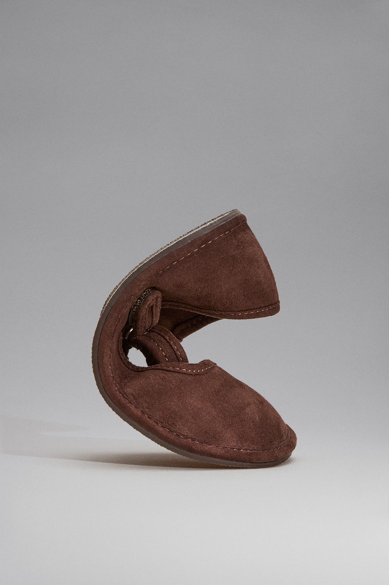 Barefoot Mary Jane ballet flats — BROWN