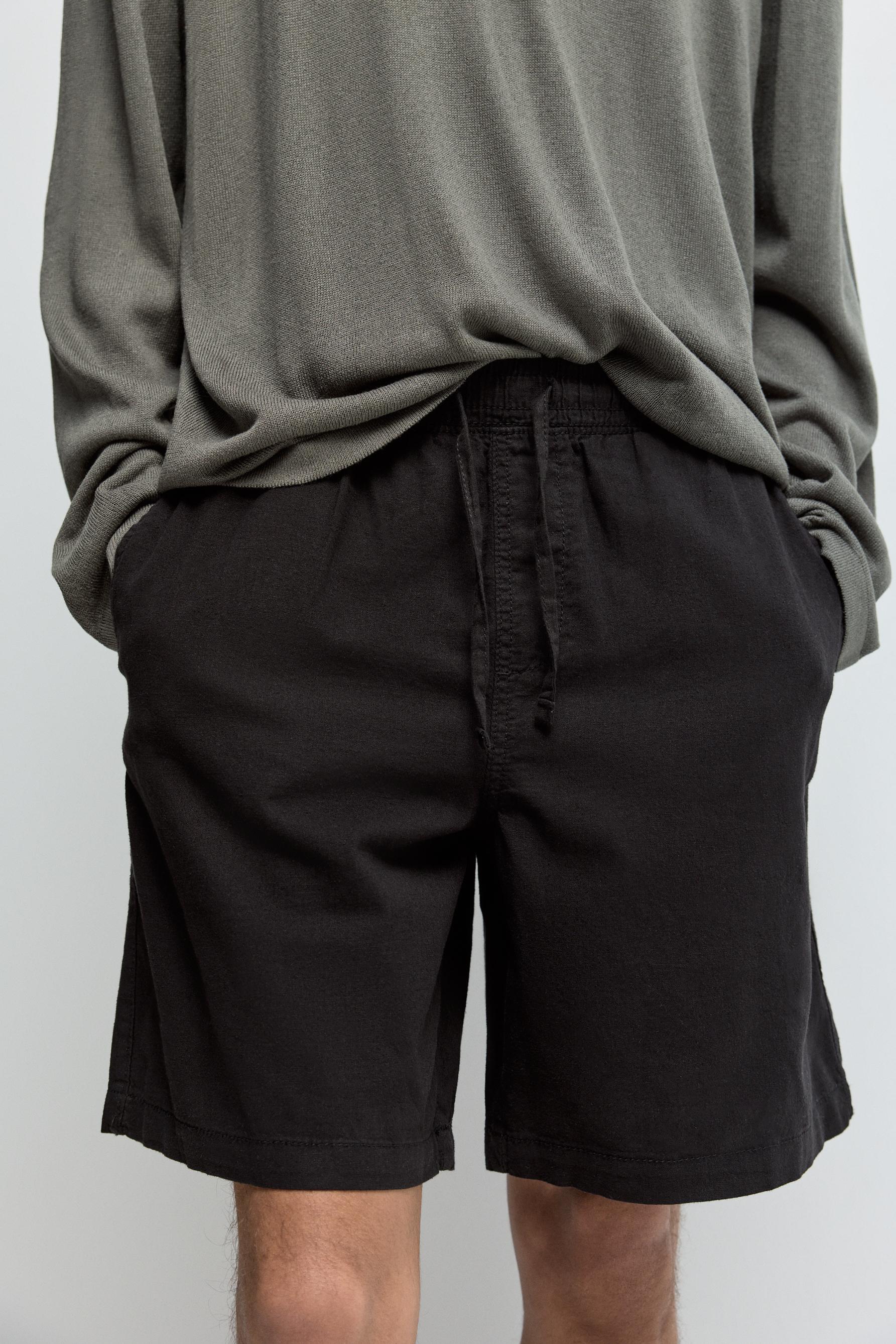 Linen-cotton jogger Bermuda shorts — BLACK