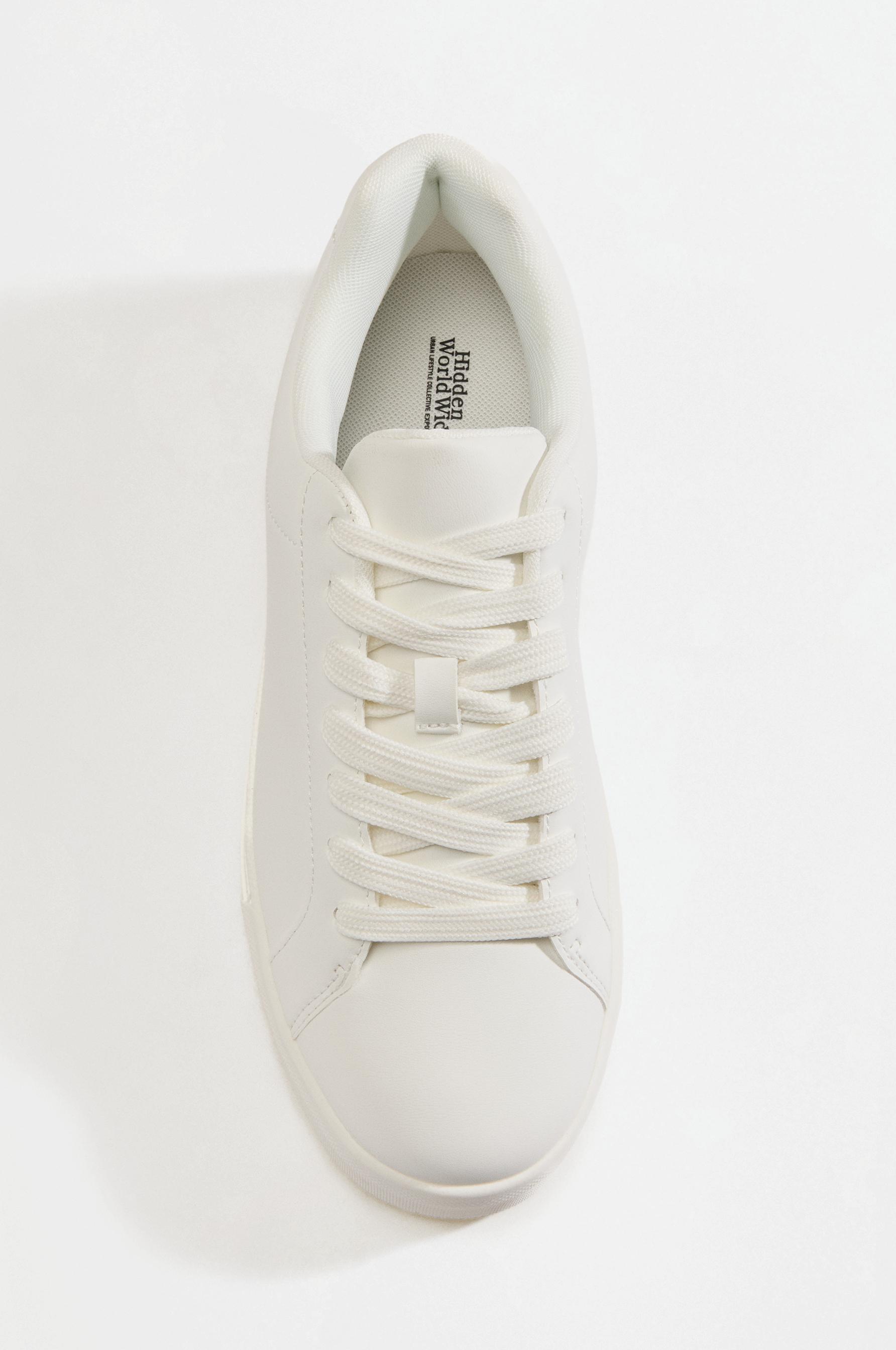 Casual sneakers — WHITE