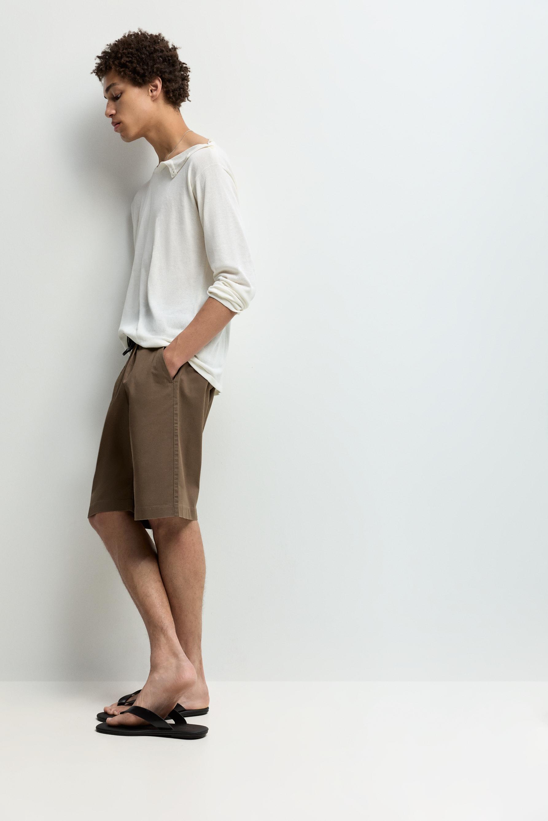 Pleated chino Bermuda shorts — BEIGE