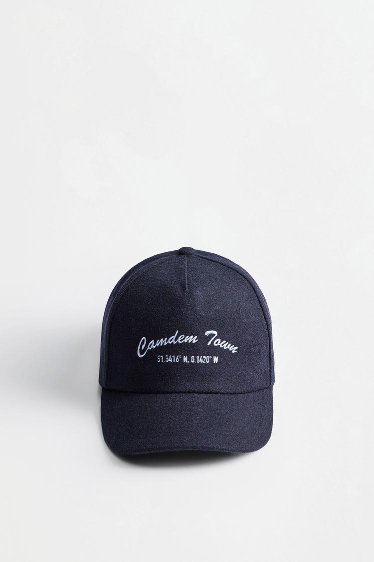 Embroidered felt cap — NAVY/WHITE