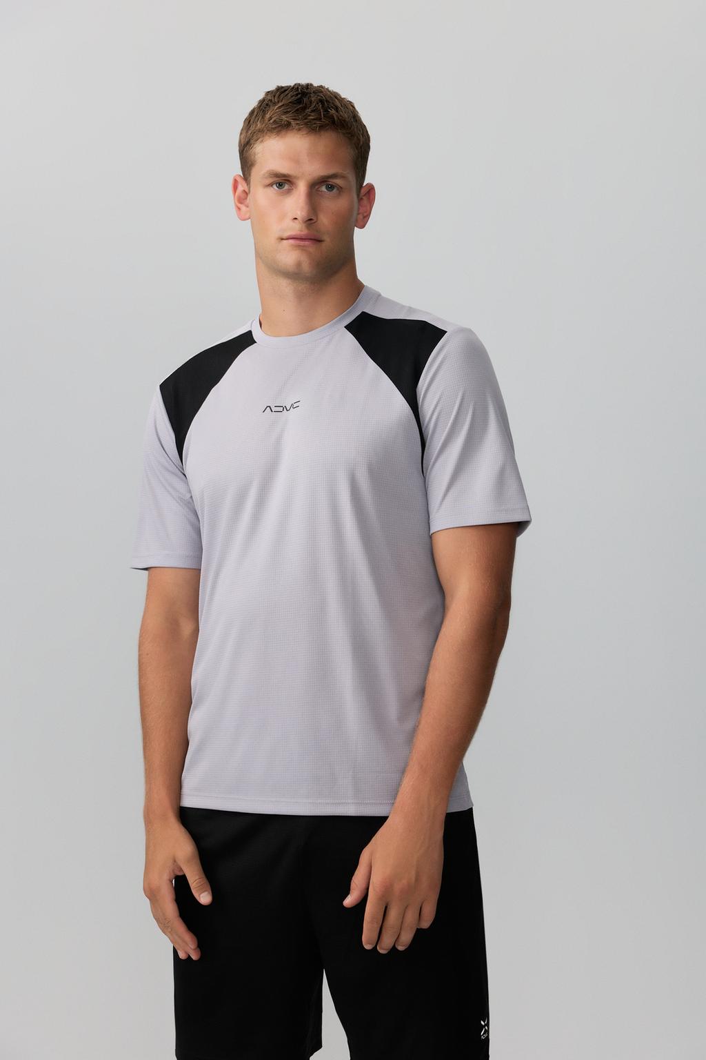 Tricou sport culori bloc