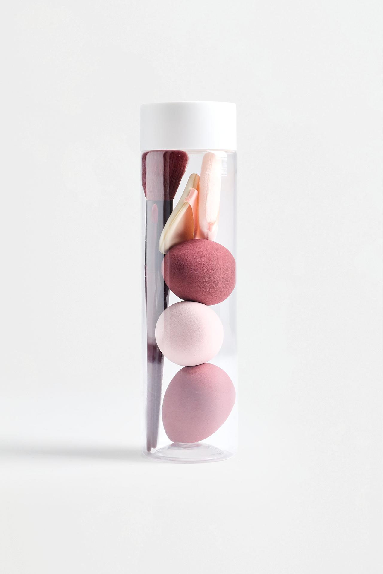 Makeup sponge and brush set — DARK BURGUNDY